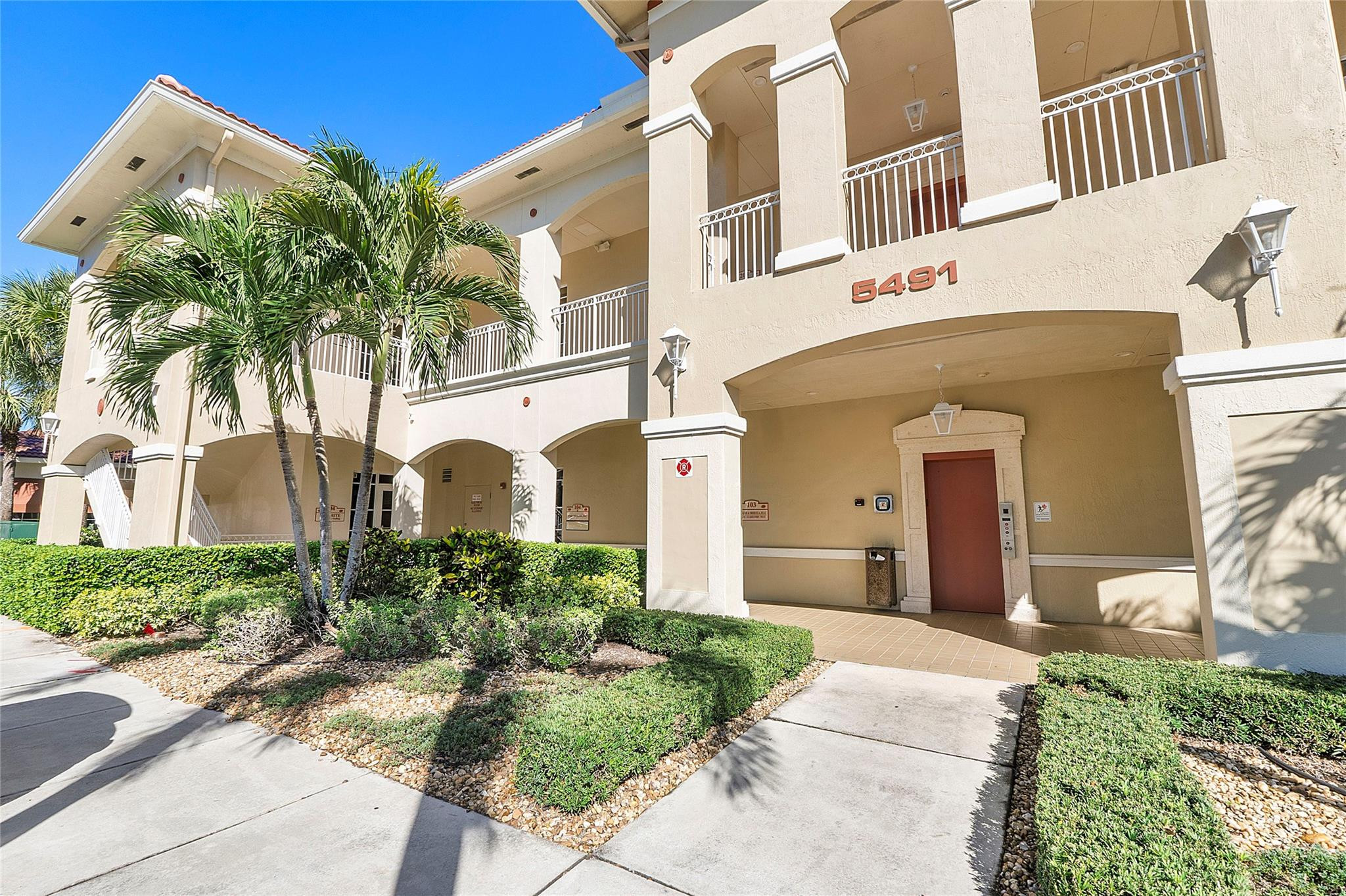 5491 N University Drive 213-214