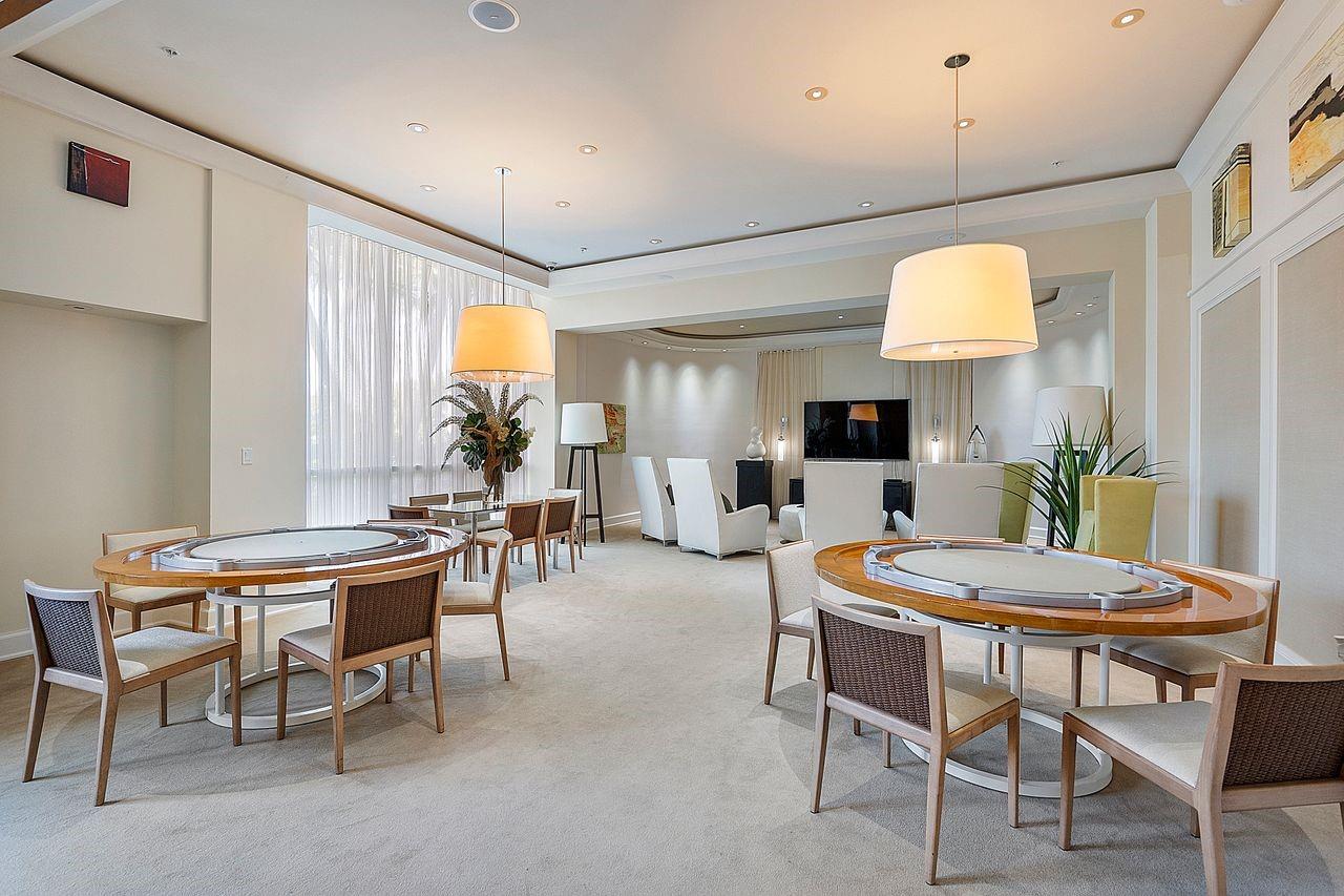 1 N Ocean Blvd 207