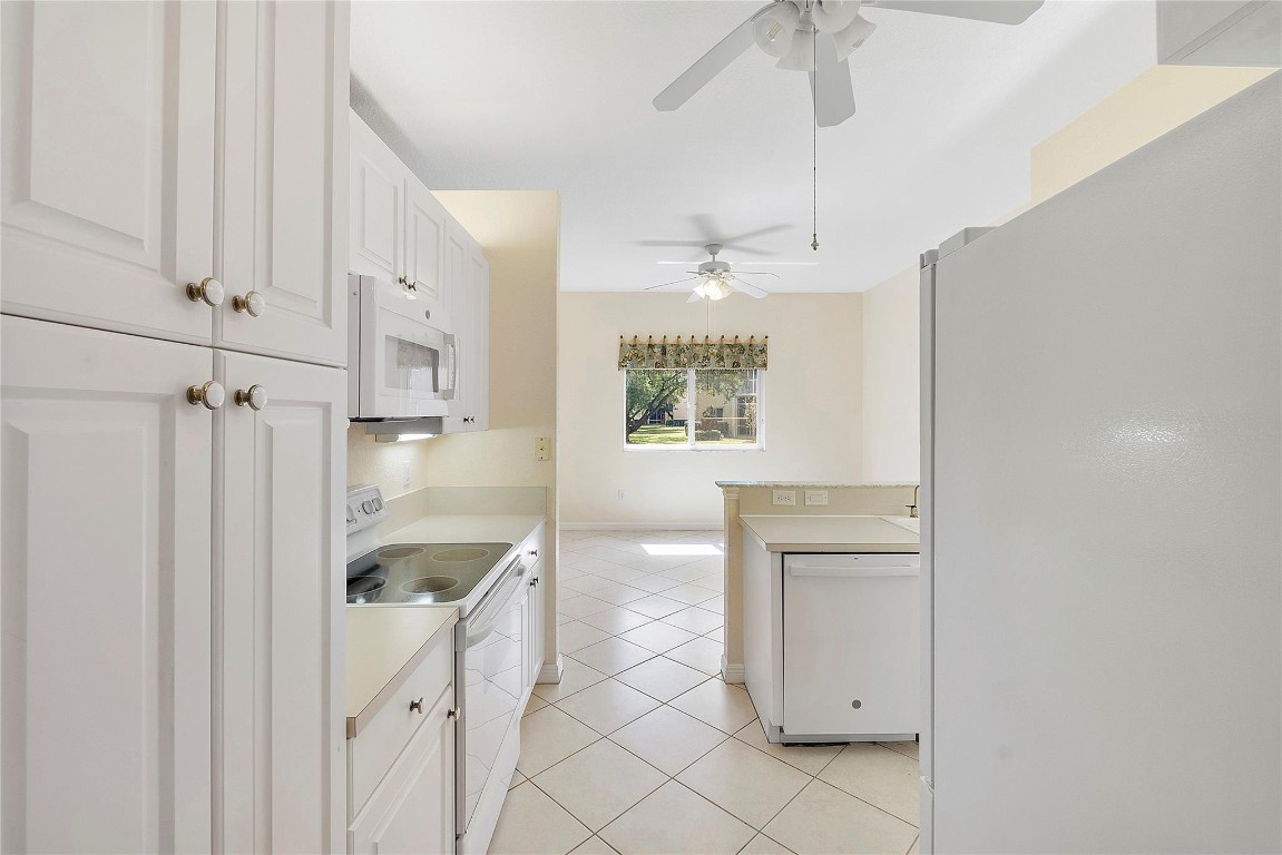 7919 Exeter Blvd 102