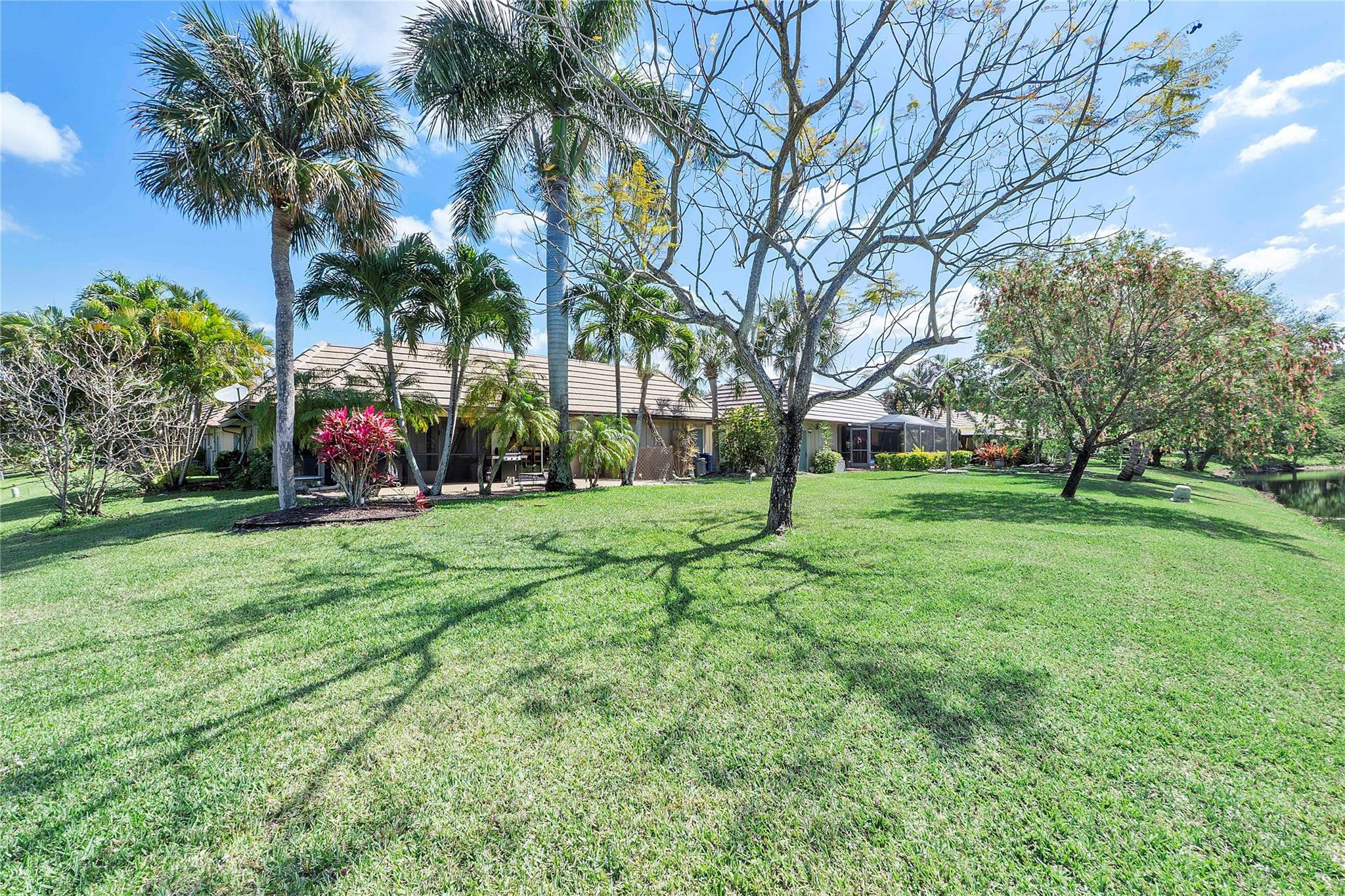 1933 Coquina Way