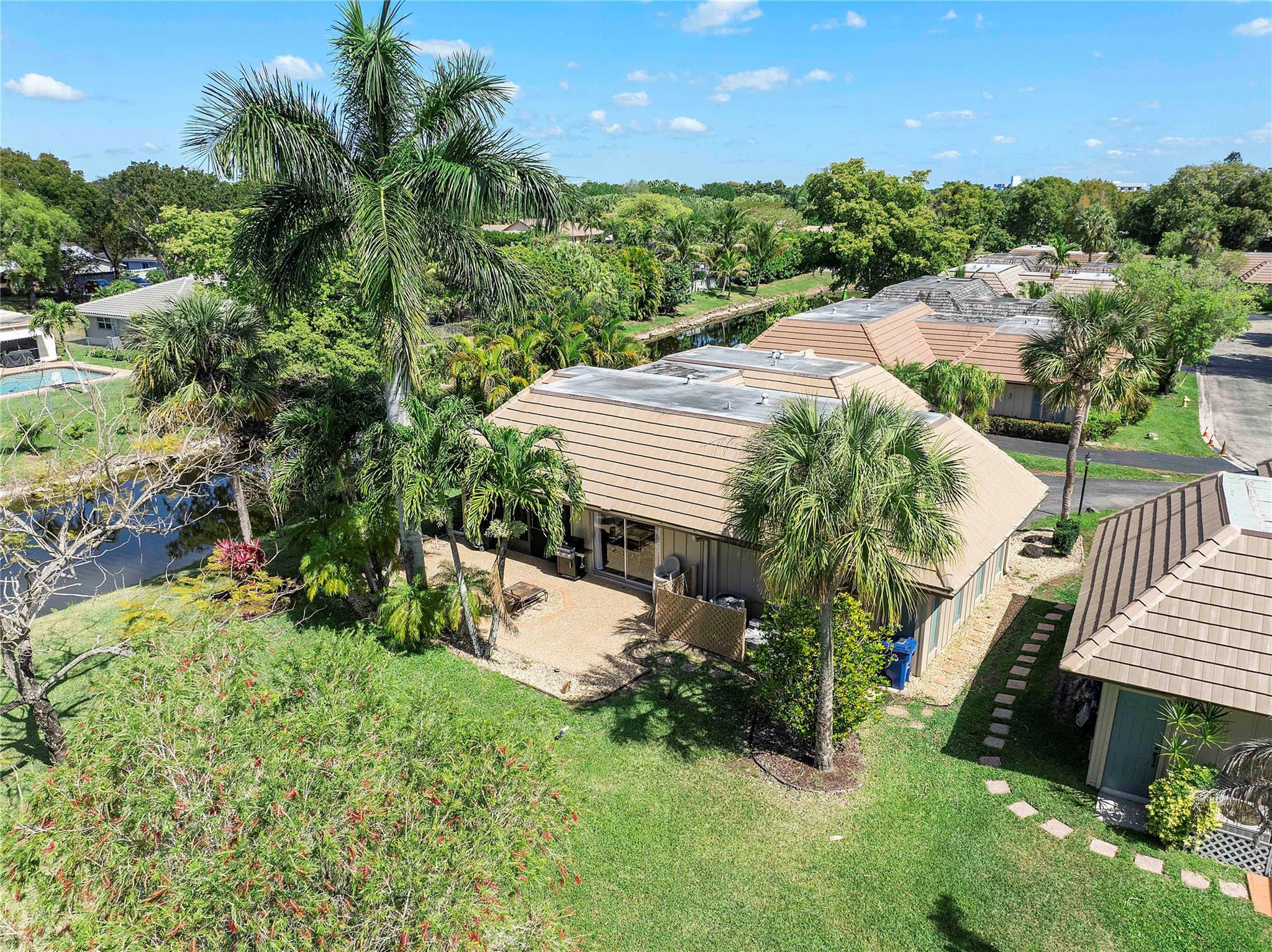 1933 Coquina Way