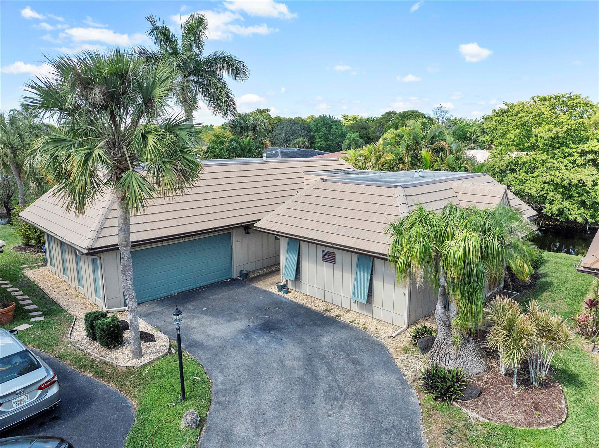 1933 Coquina Way
