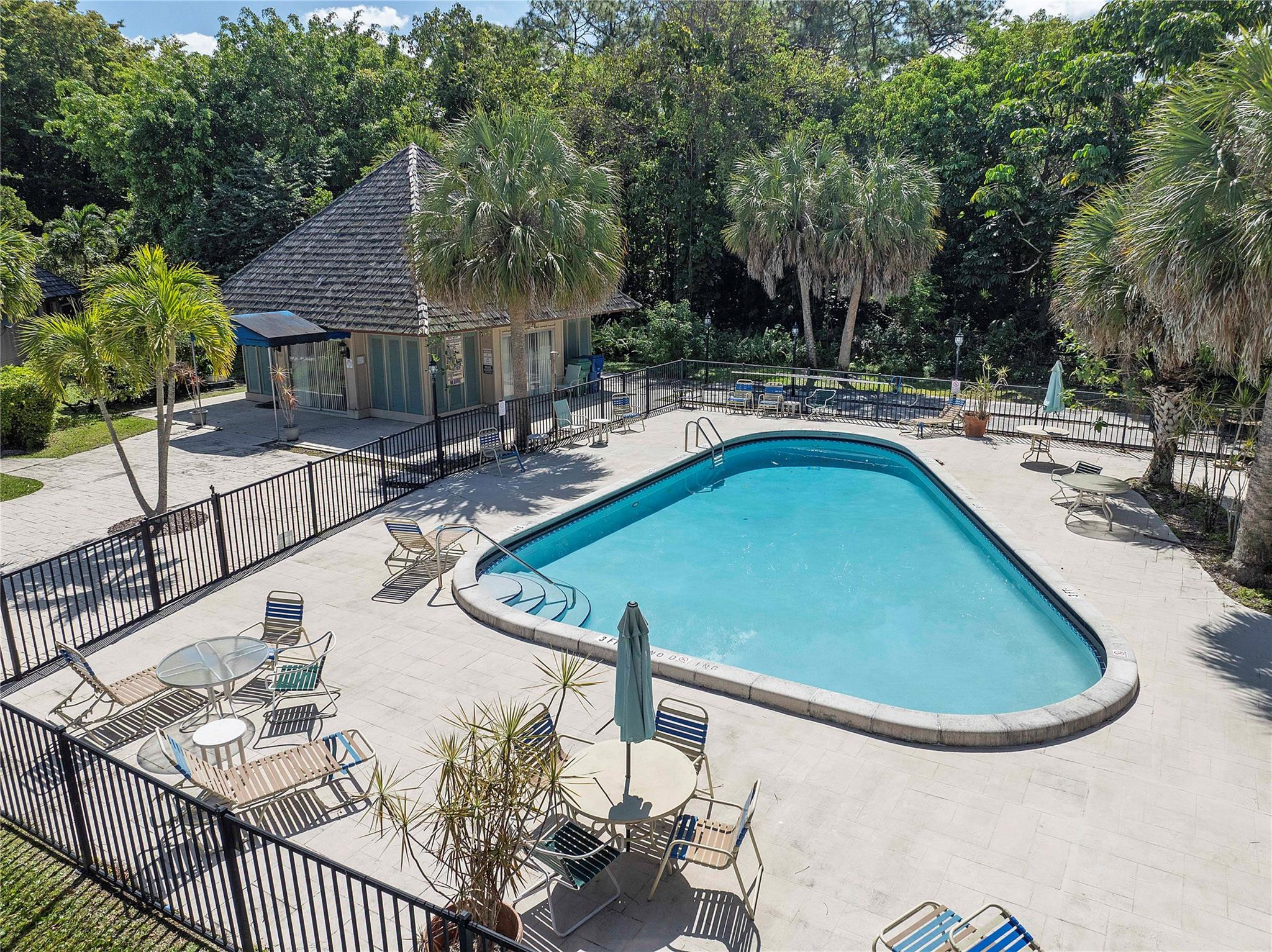 1933 Coquina Way