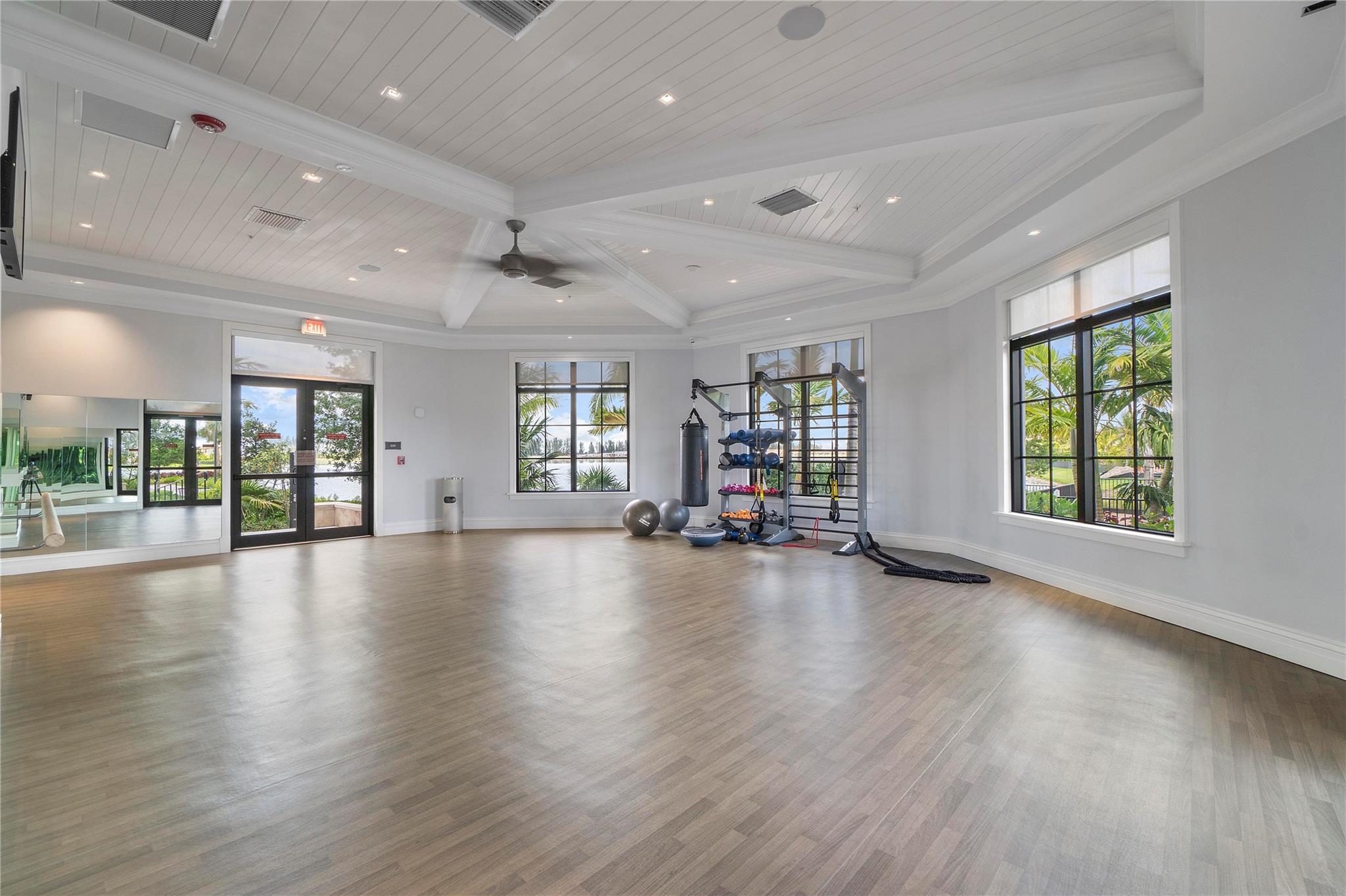 12155 S Baypoint Cir