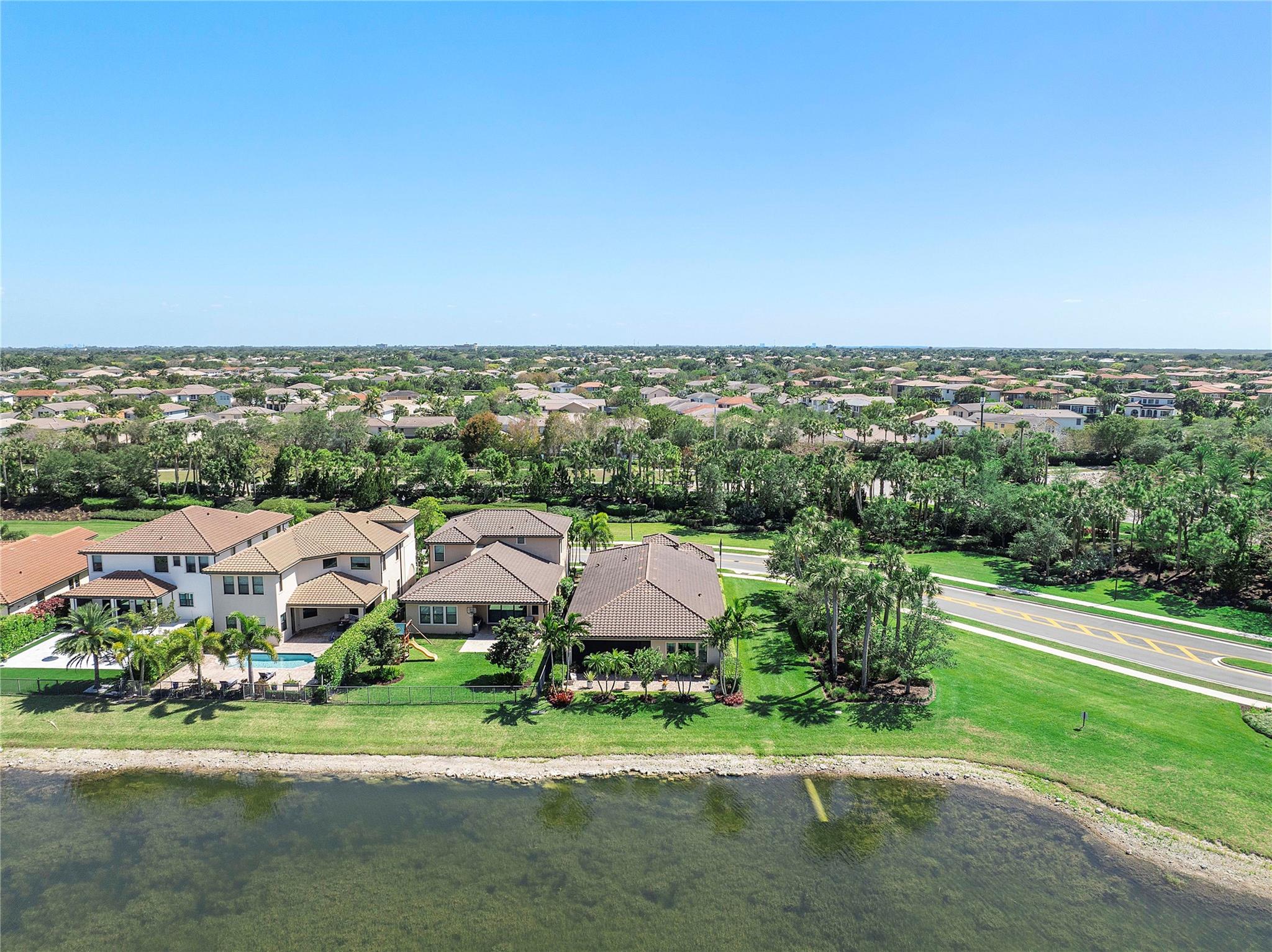 12155 S Baypoint Cir