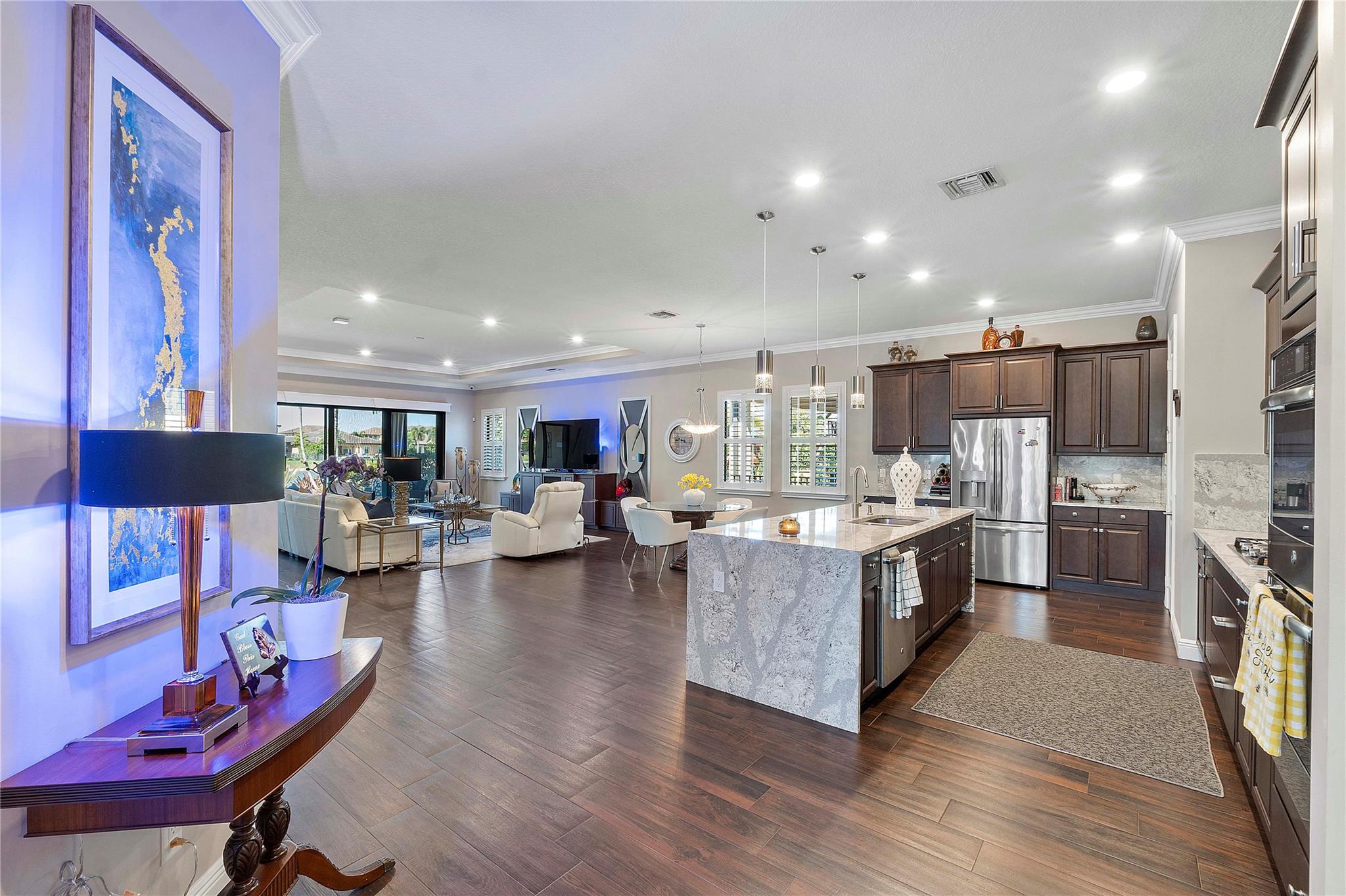 12155 S Baypoint Cir