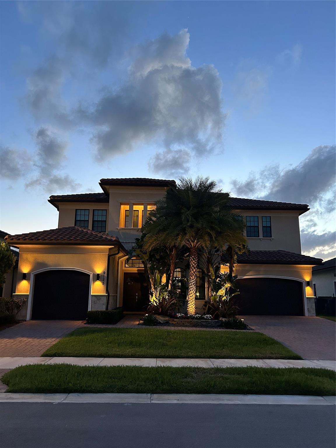 9125 Bay Dr