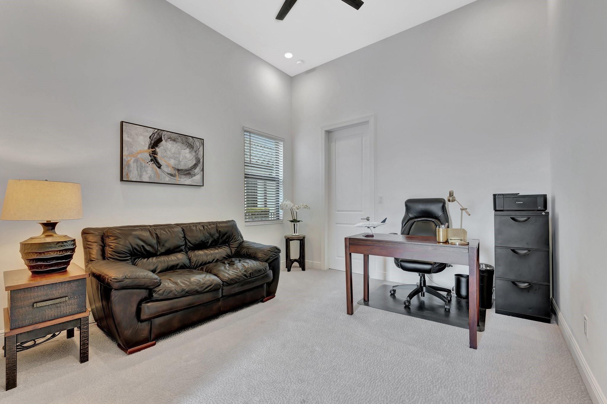 9125 Bay Dr
