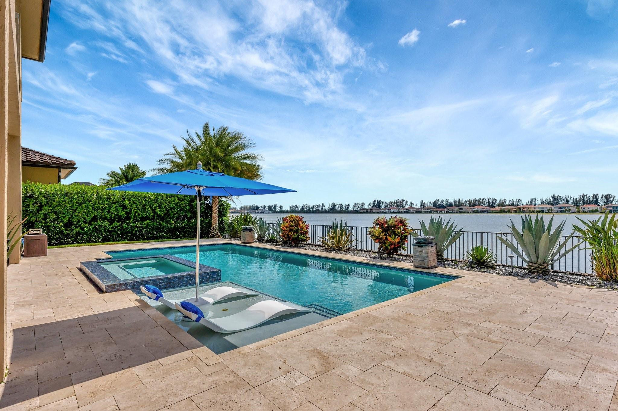 9125 Bay Dr