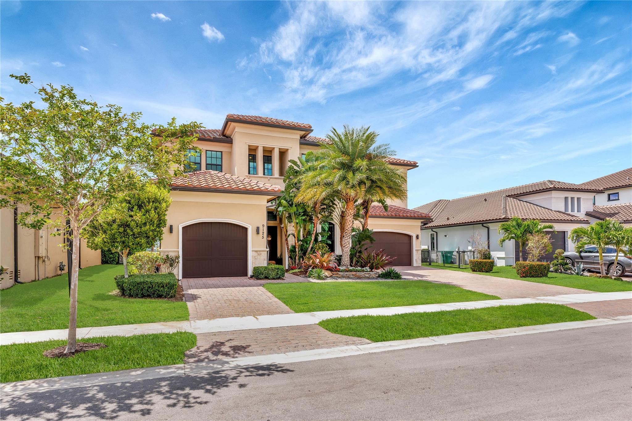 9125 Bay Dr