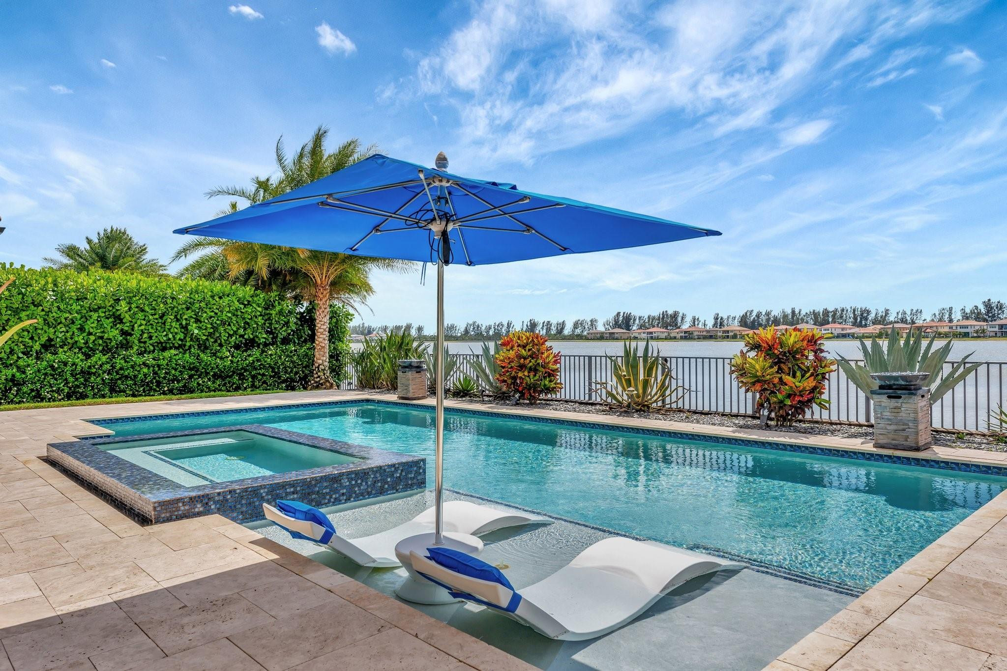 9125 Bay Dr