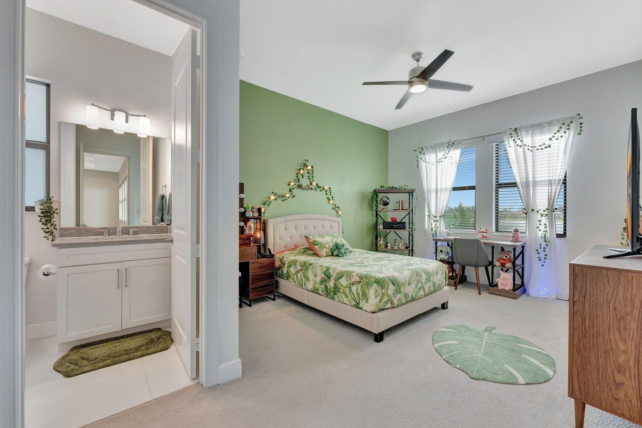 9125 Bay Dr