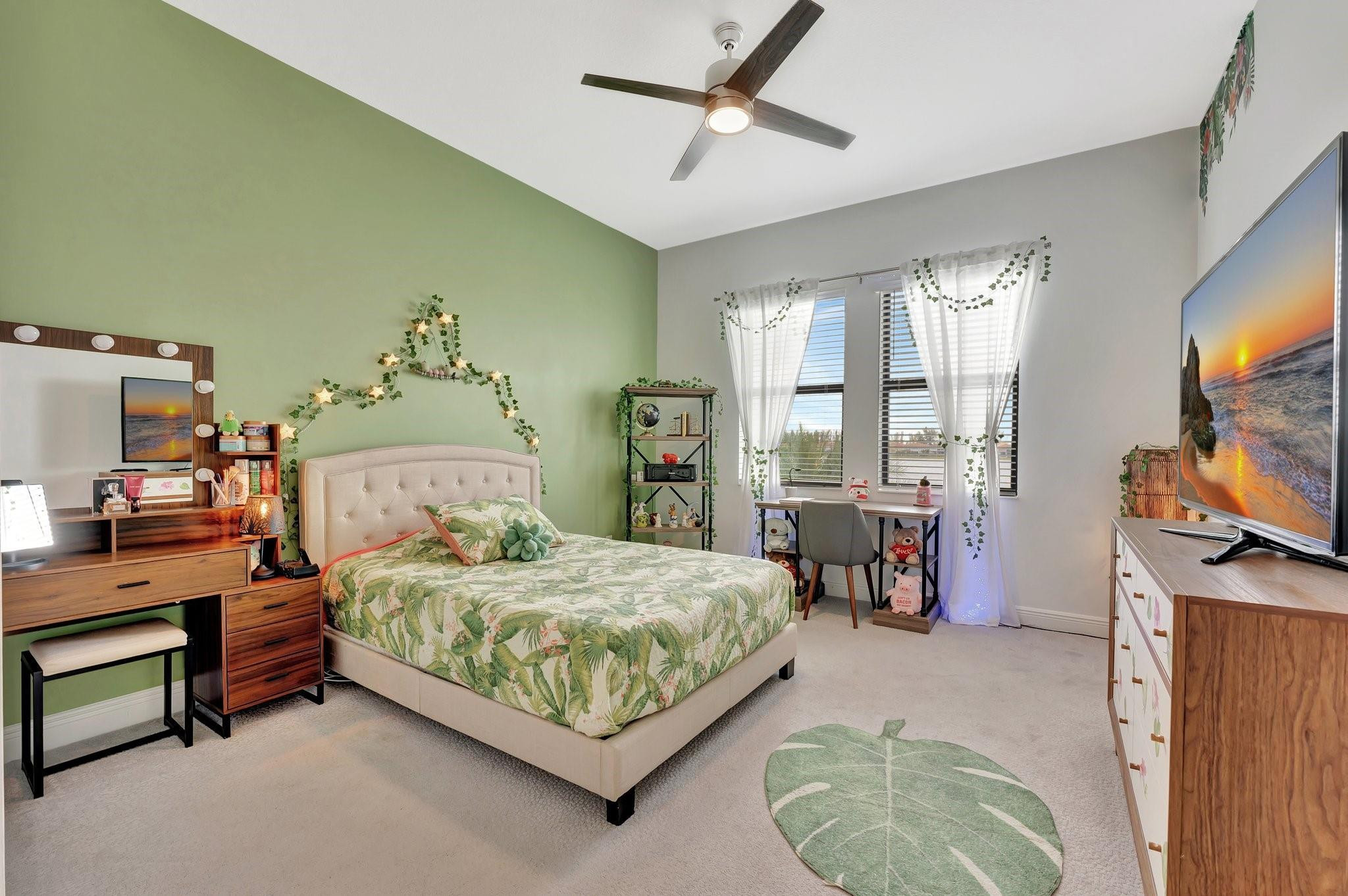 9125 Bay Dr