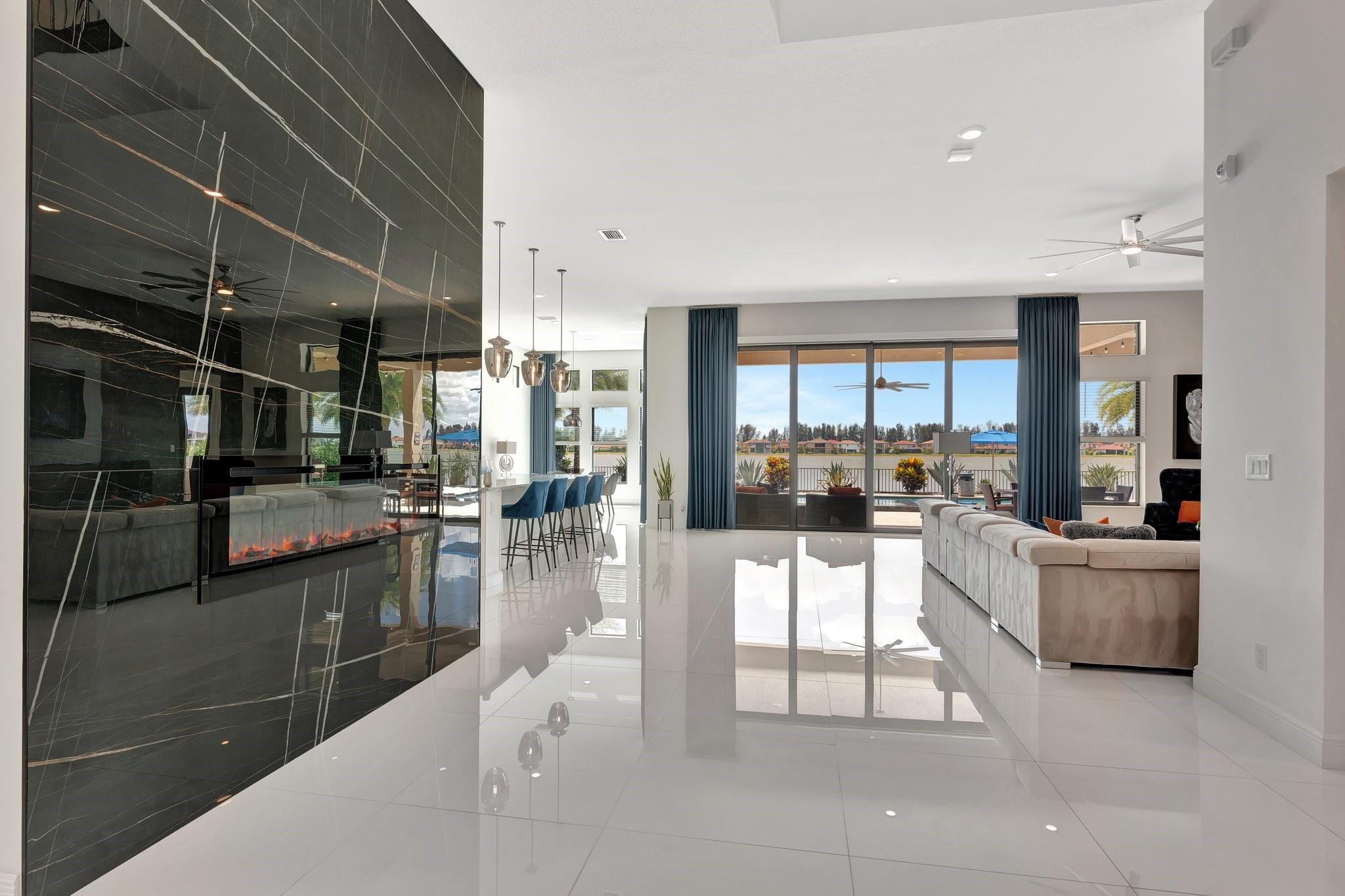 9125 Bay Dr