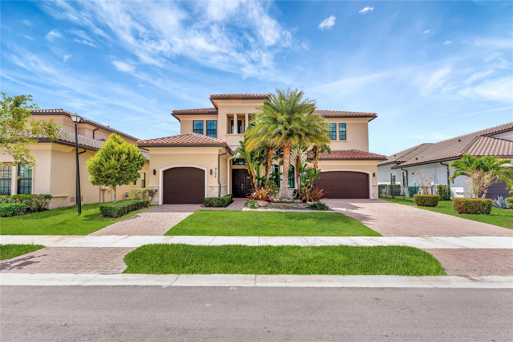 9125 Bay Dr