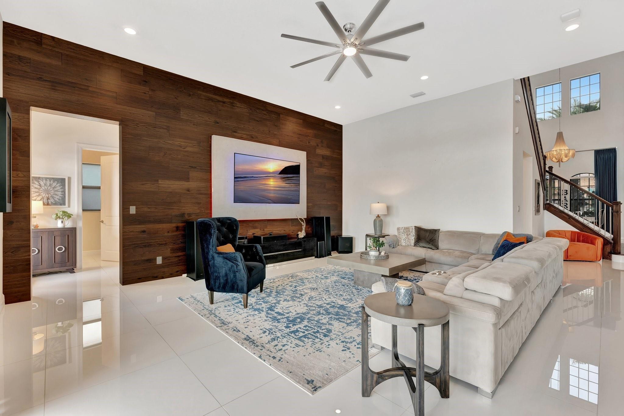 9125 Bay Dr
