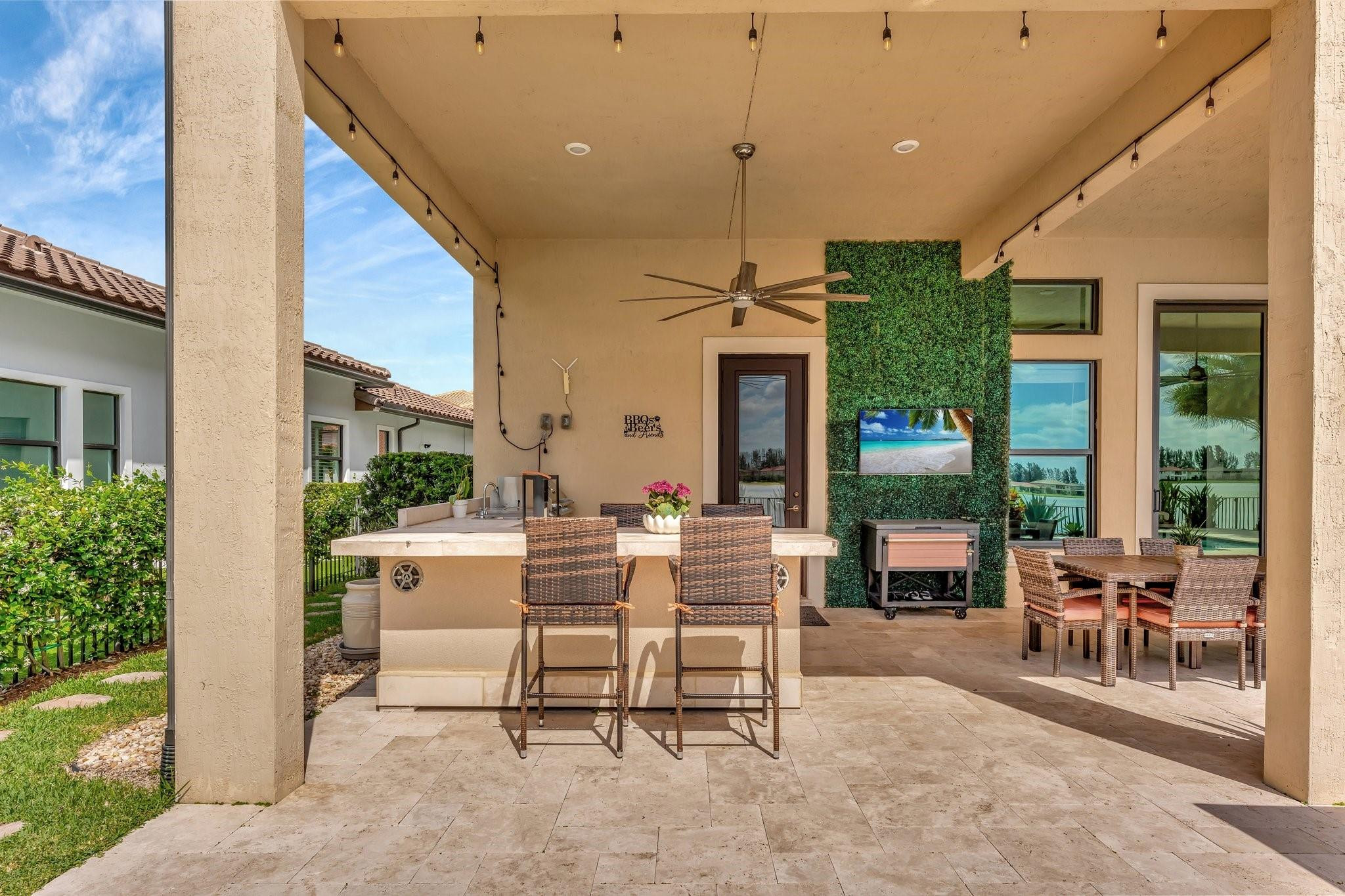 9125 Bay Dr