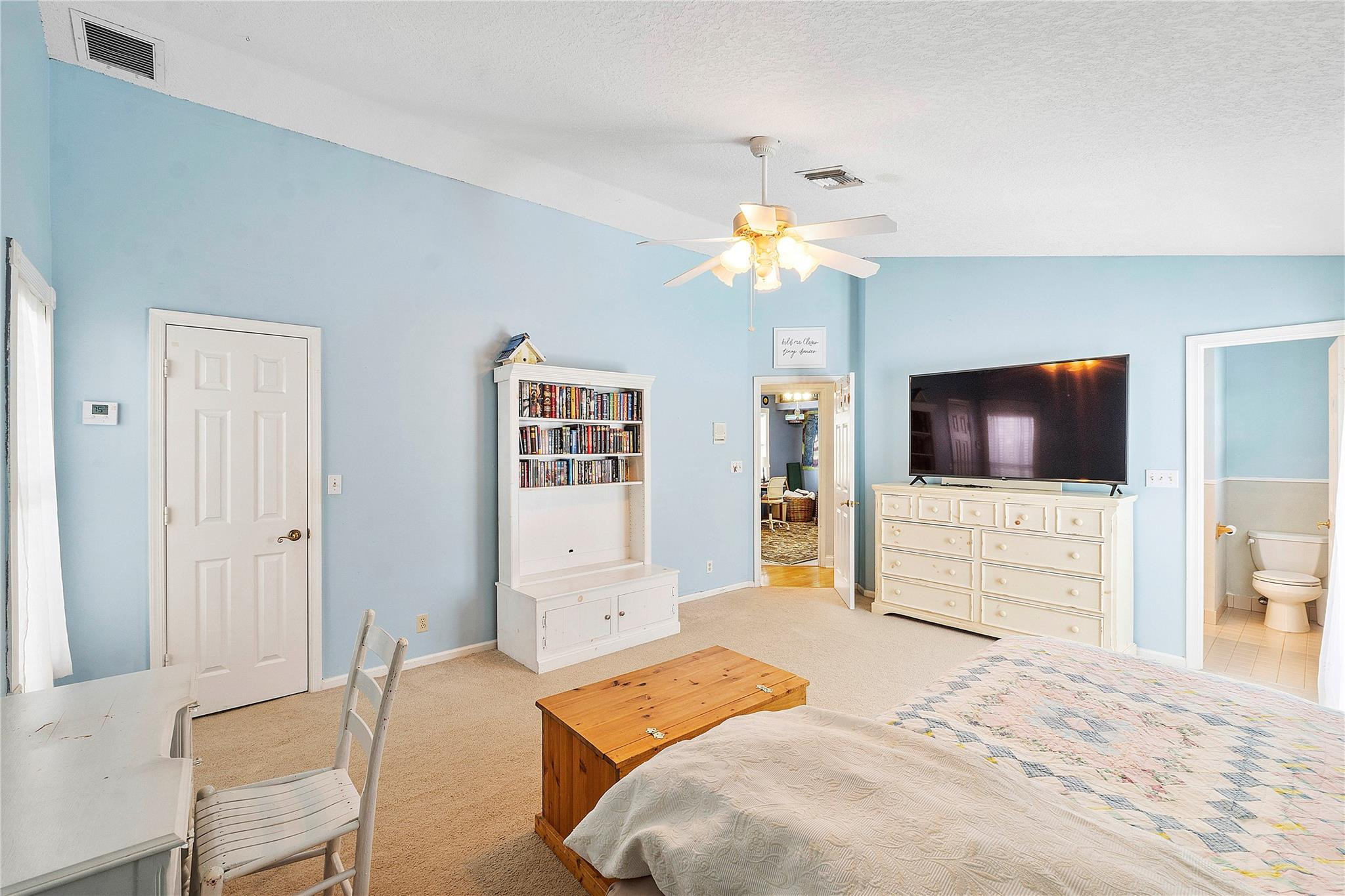 1963 Hartford Way
