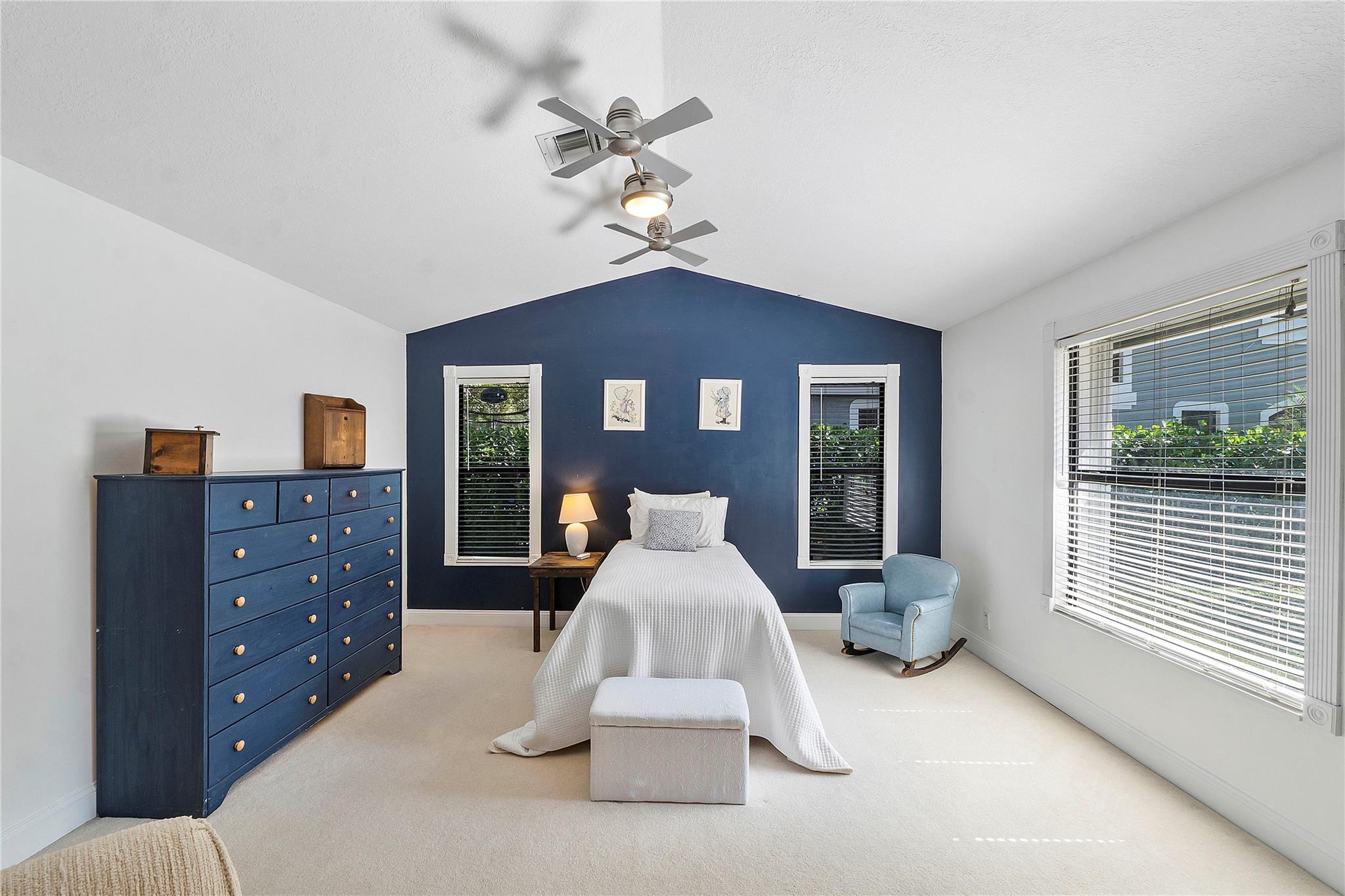 1963 Hartford Way