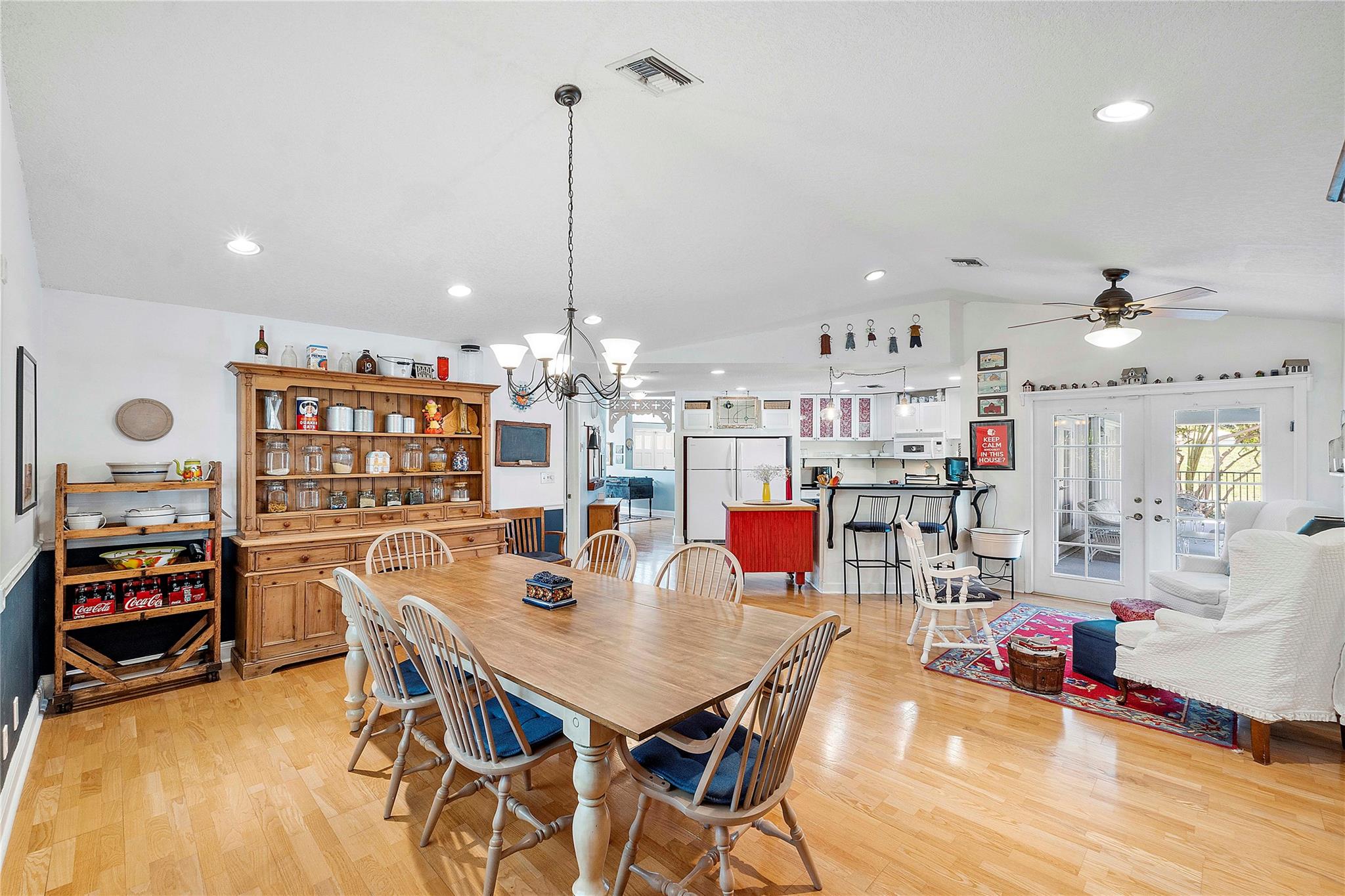 1963 Hartford Way
