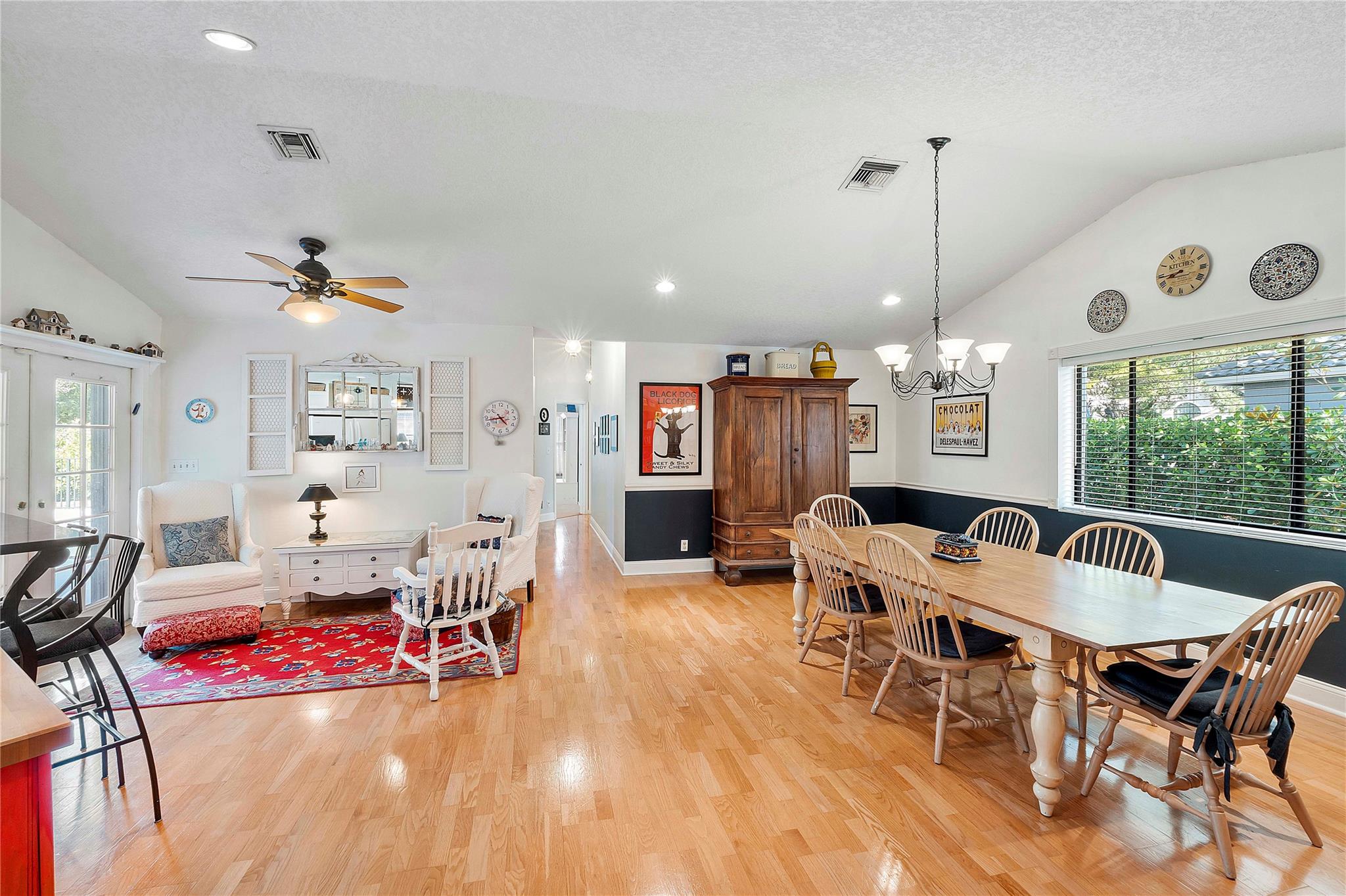 1963 Hartford Way