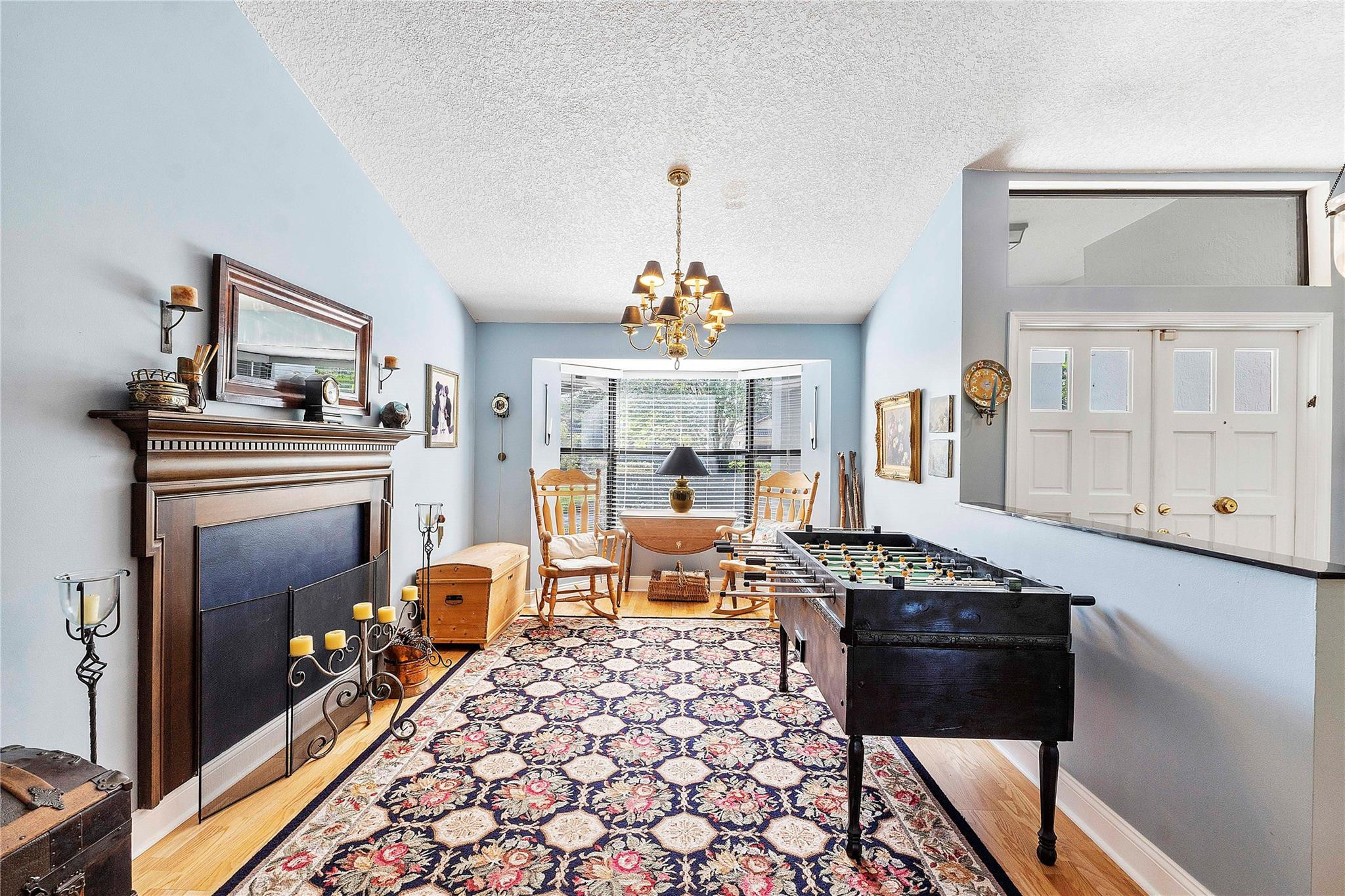 1963 Hartford Way