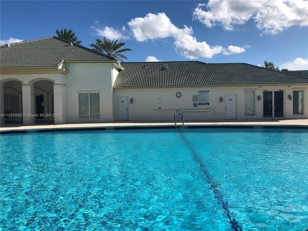 7611 Southampton Ter 405A