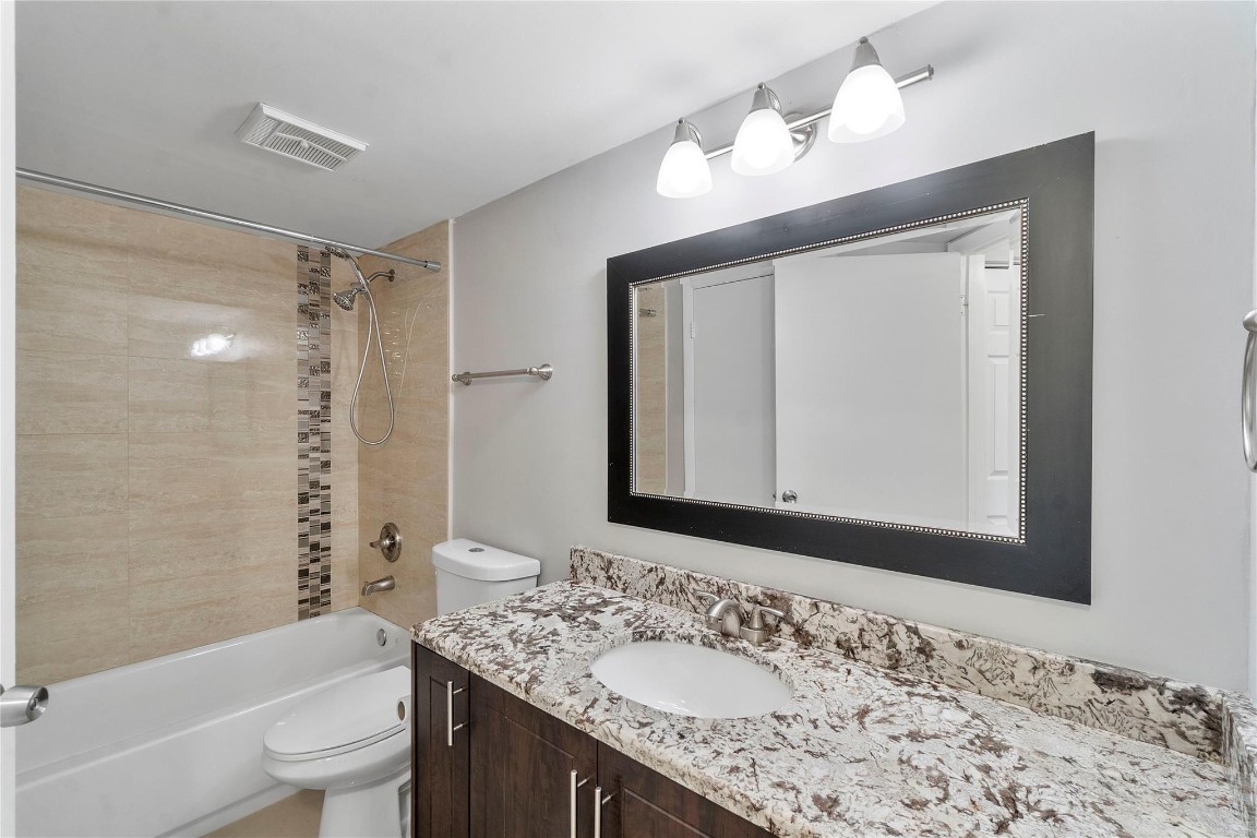 1030 CORAL CLUB DR 1030