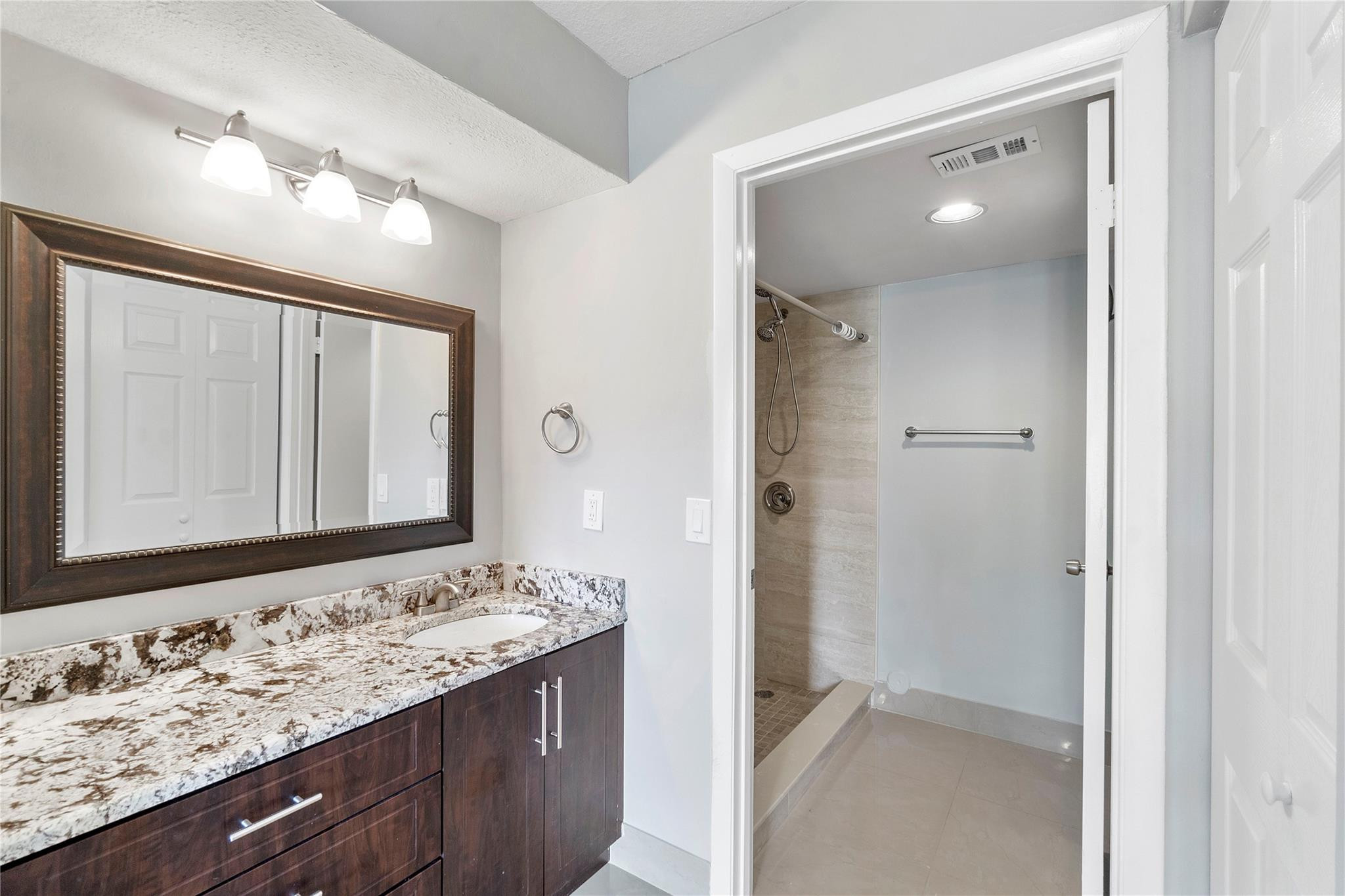 1030 CORAL CLUB DR 1030