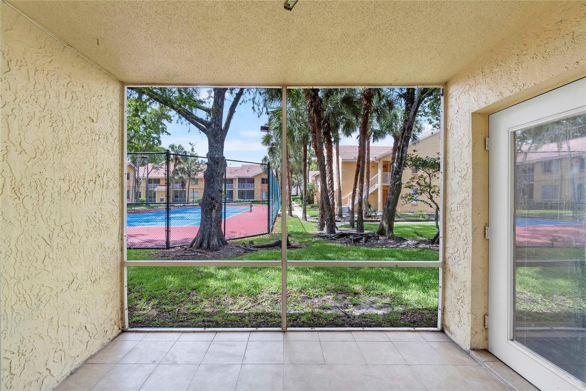 1030 CORAL CLUB DR 1030