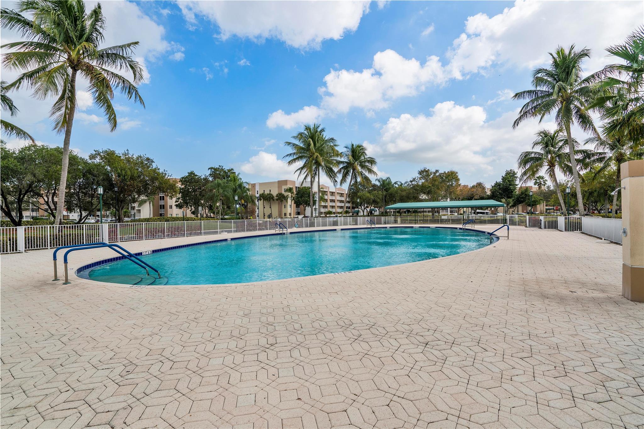 9537 Weldon Cir i309