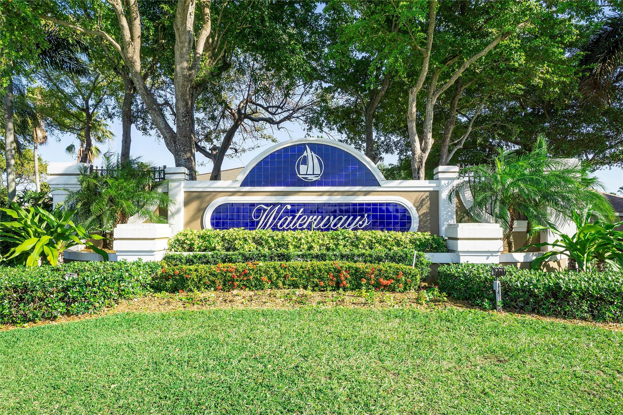 1367 SW 48th Ter