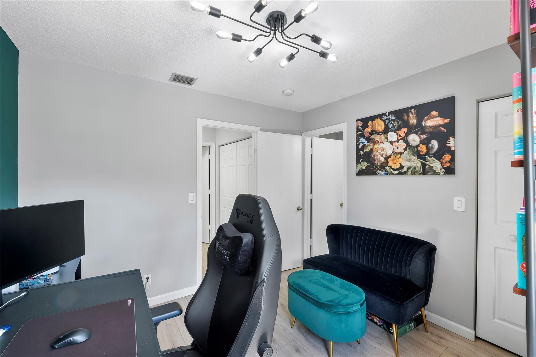 1367 SW 48th Ter