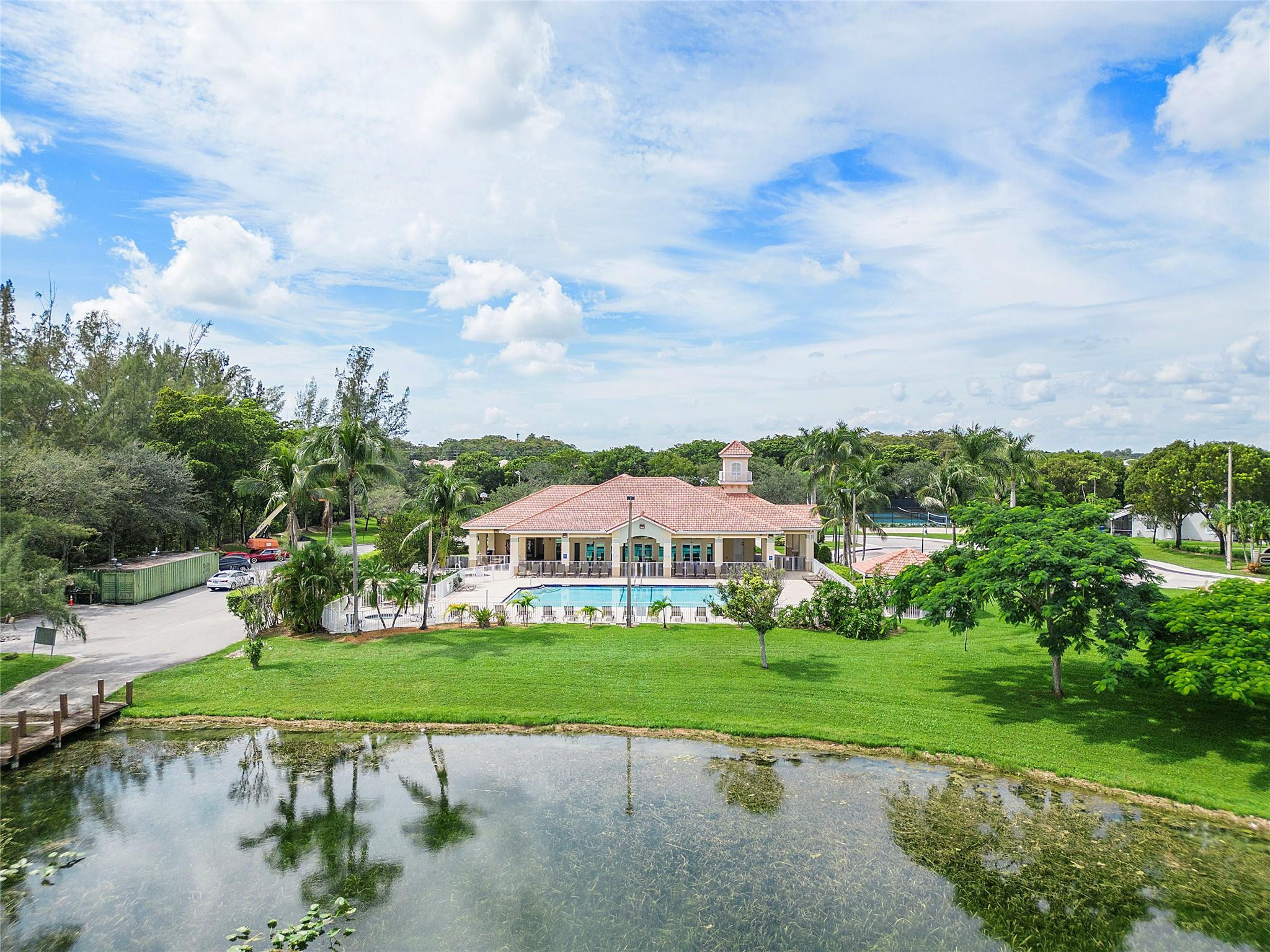 1367 SW 48th Ter