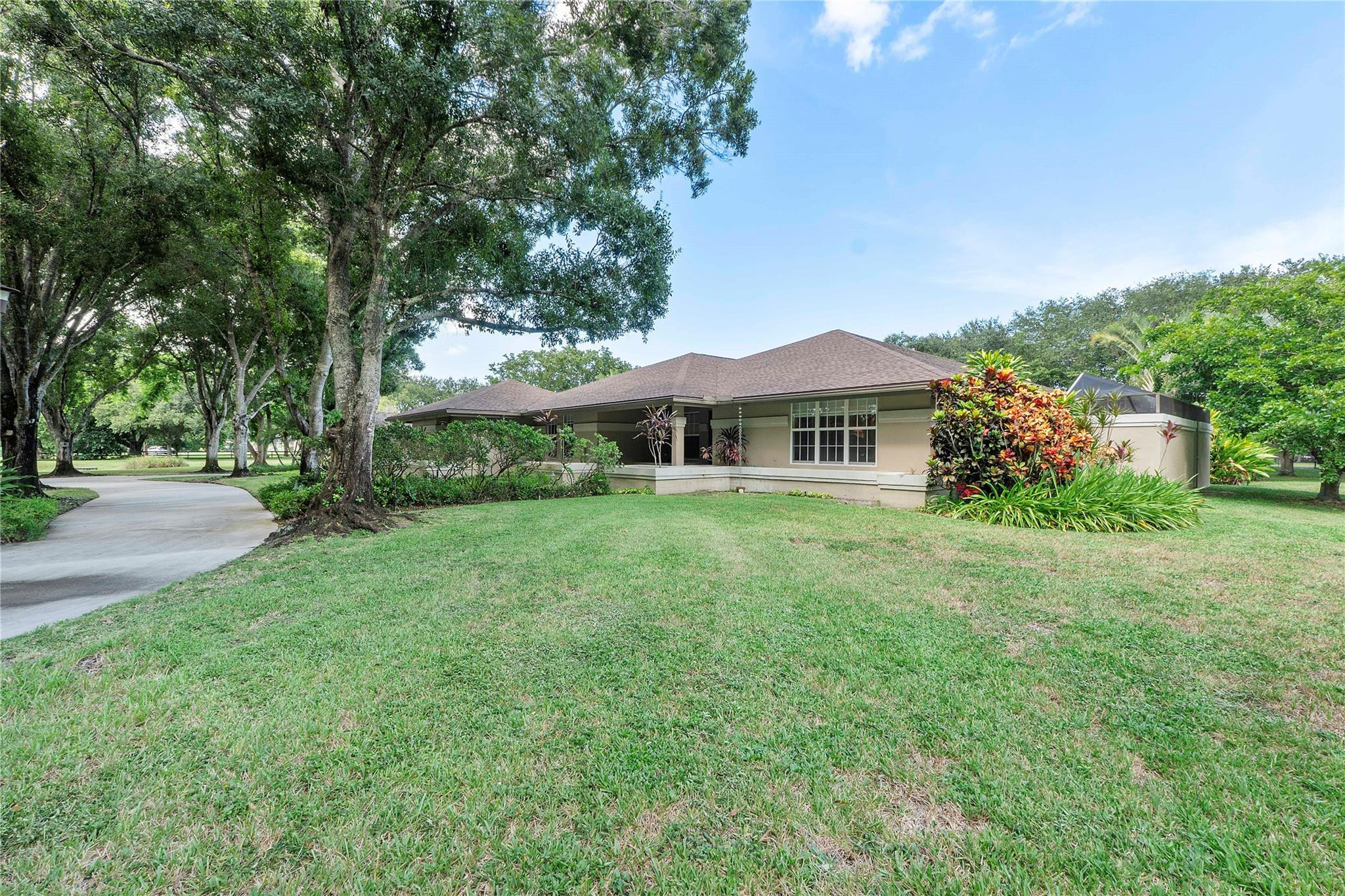21798 Cartagena Dr