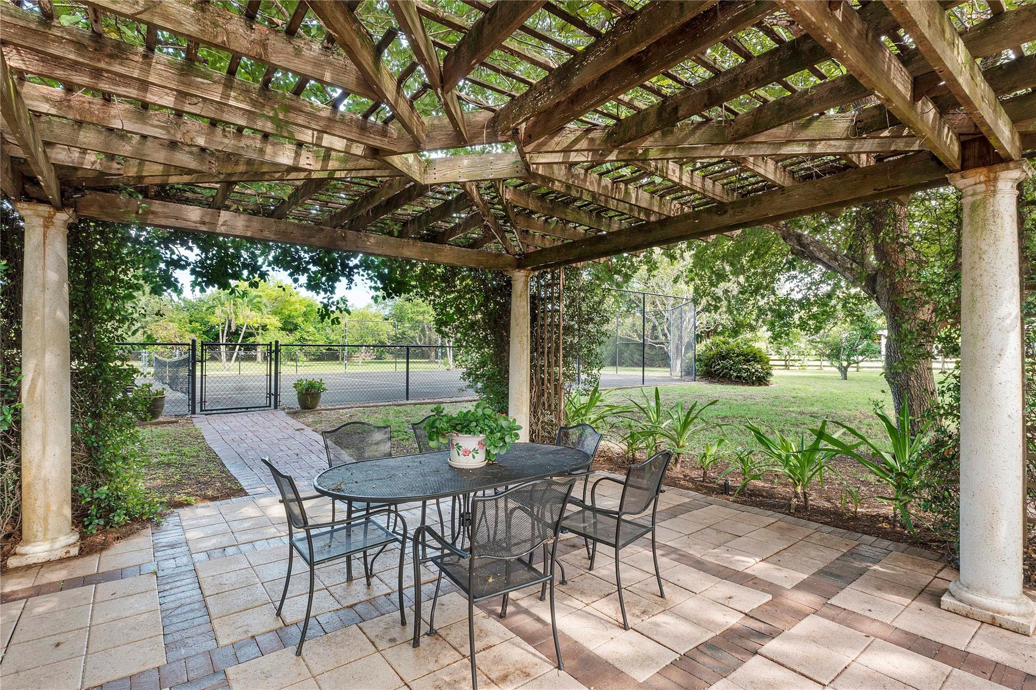 21798 Cartagena Dr