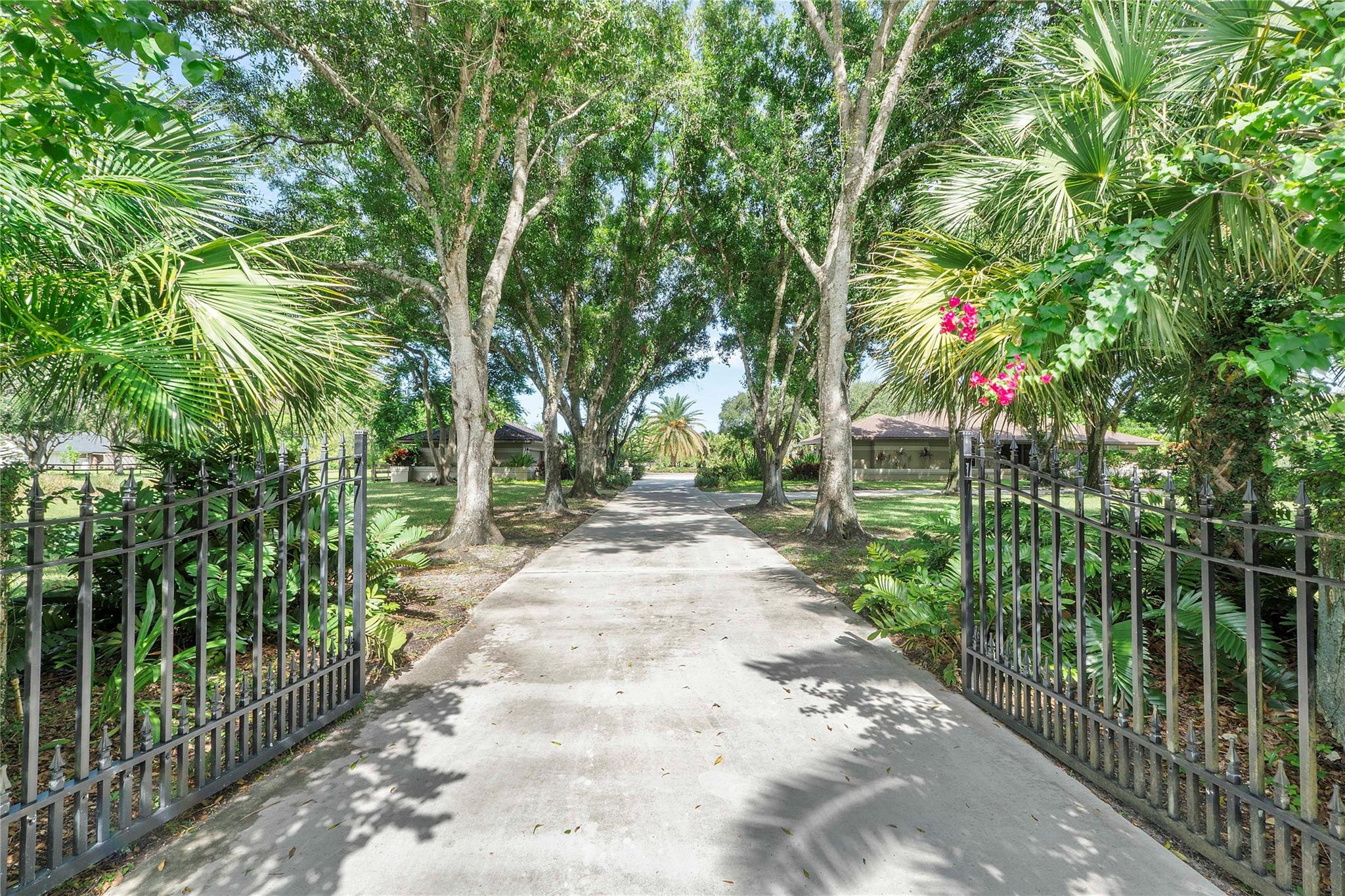 21798 Cartagena Dr