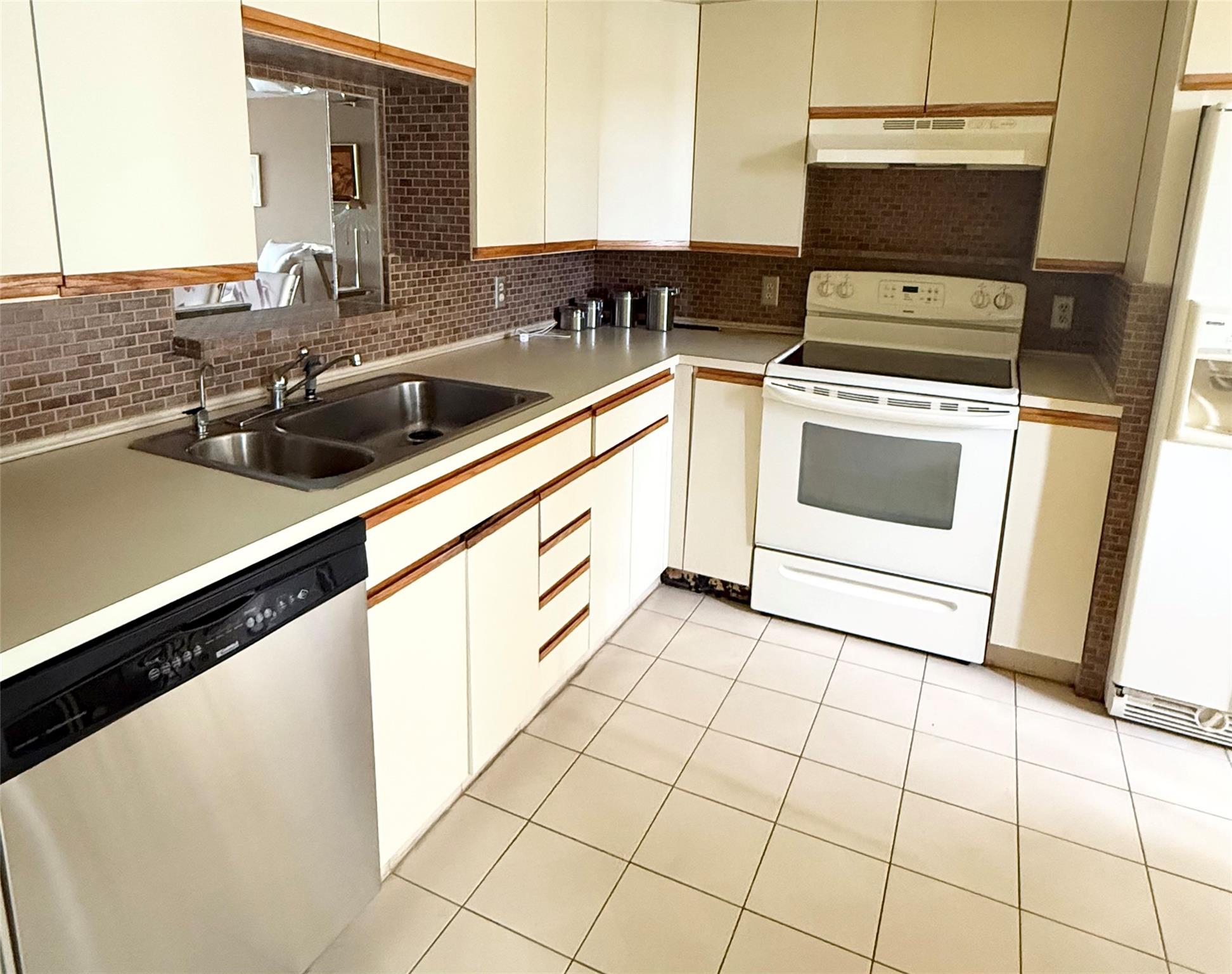 2903 SE VICTORIA CIR 03