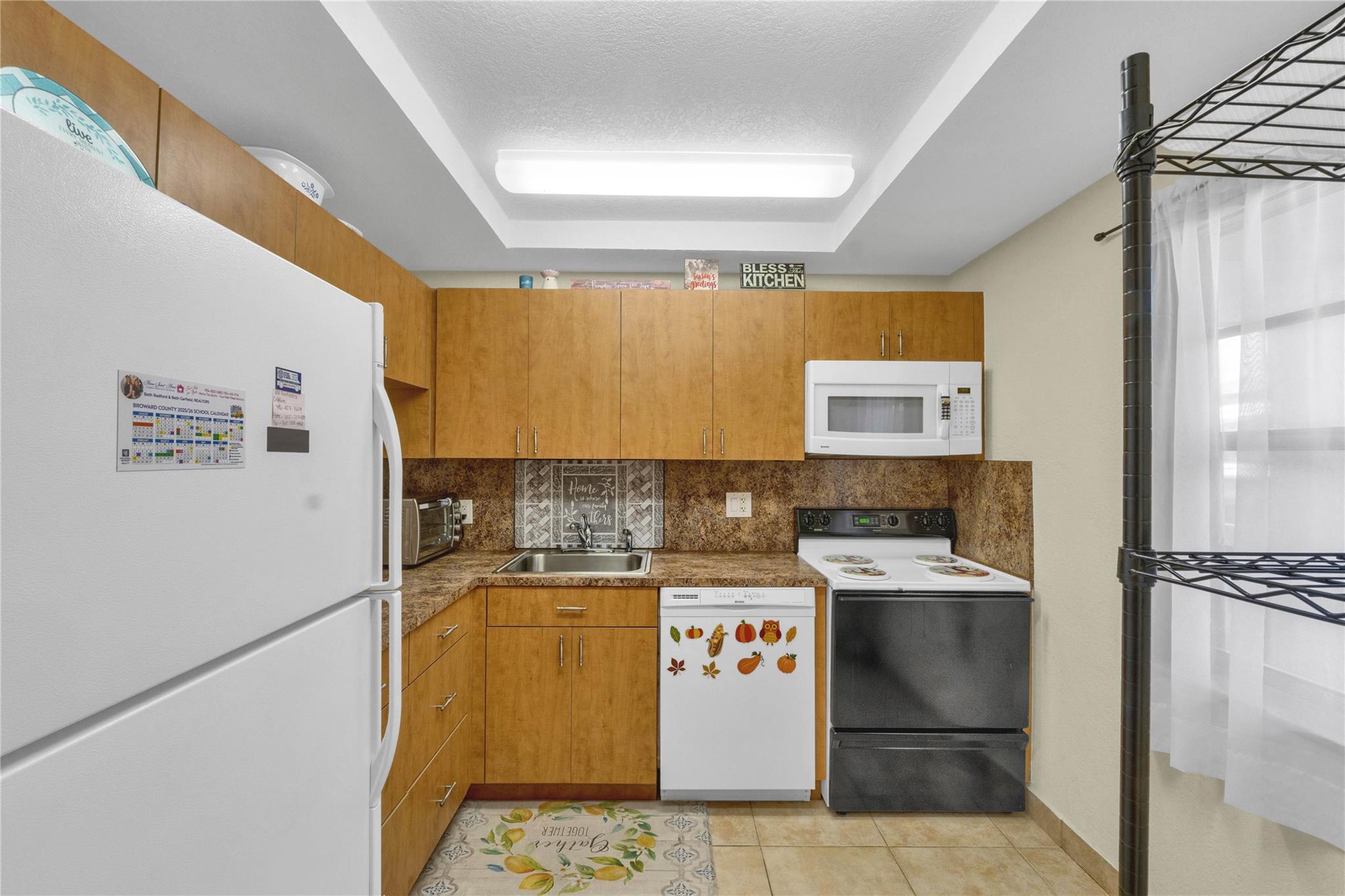 1015 Country Club Dr 203