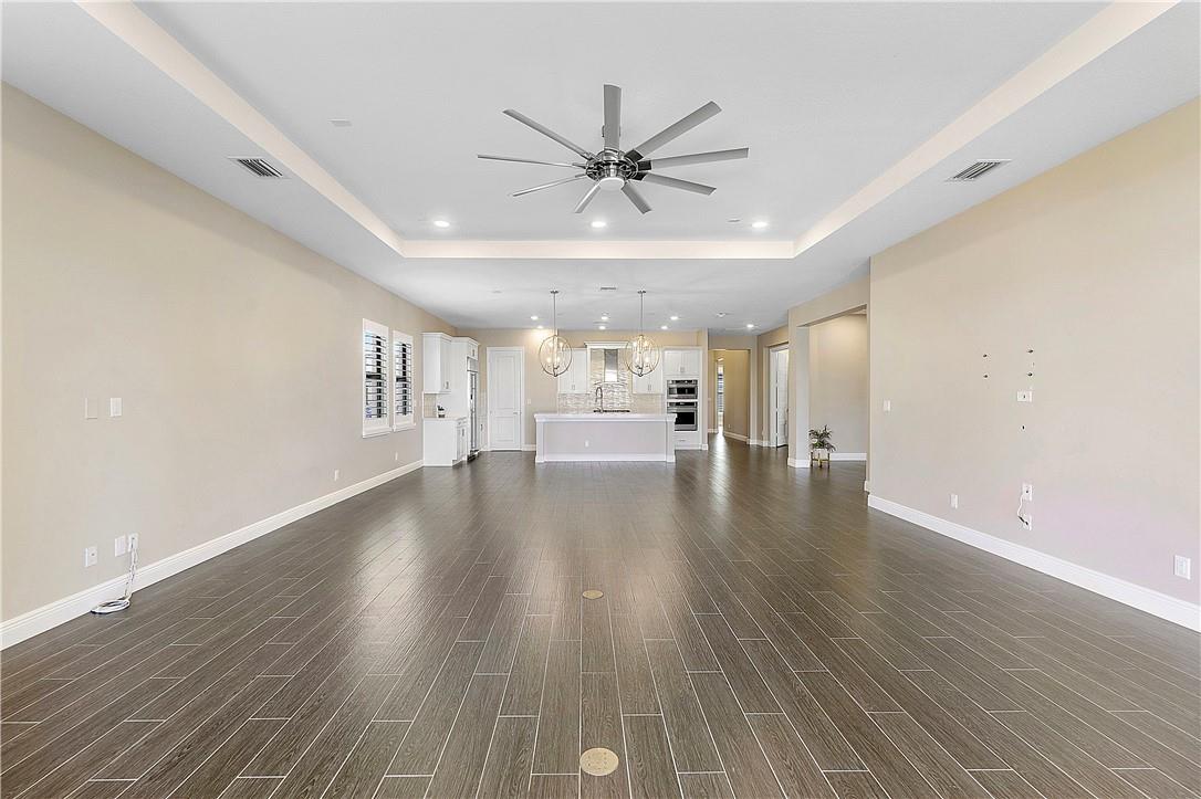 11835 S Baypoint Cir