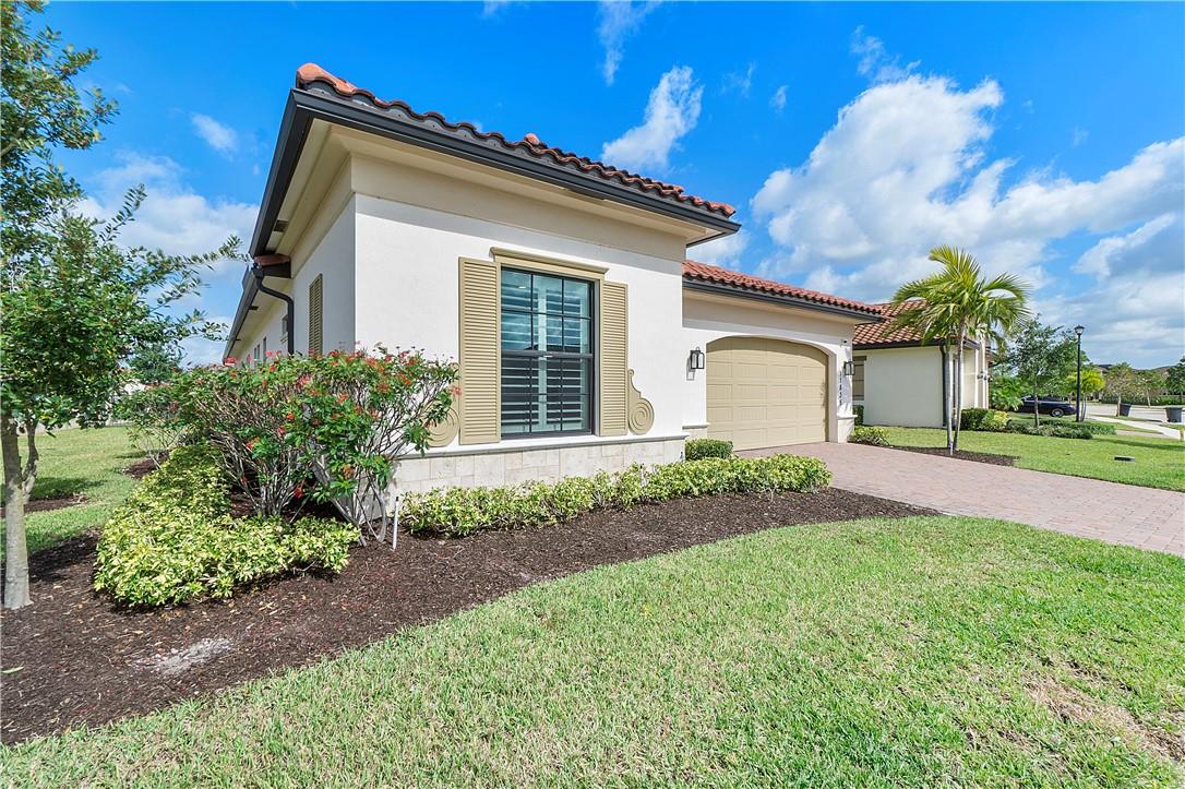 11835 S Baypoint Cir