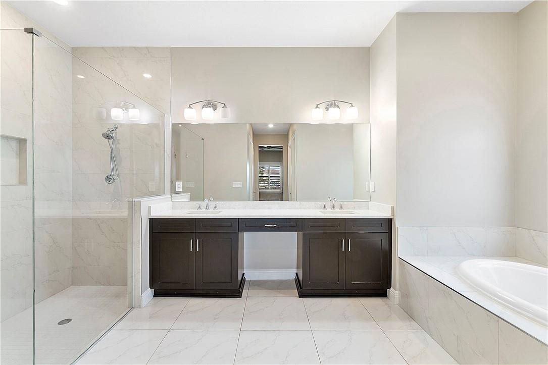 11835 S Baypoint Cir