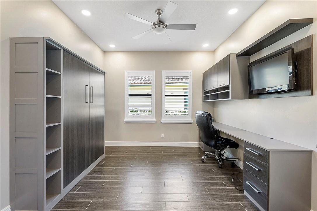 11835 S Baypoint Cir