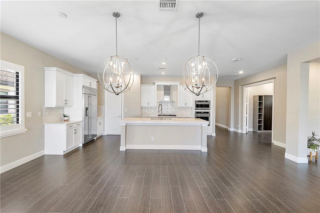 11835 S Baypoint Cir