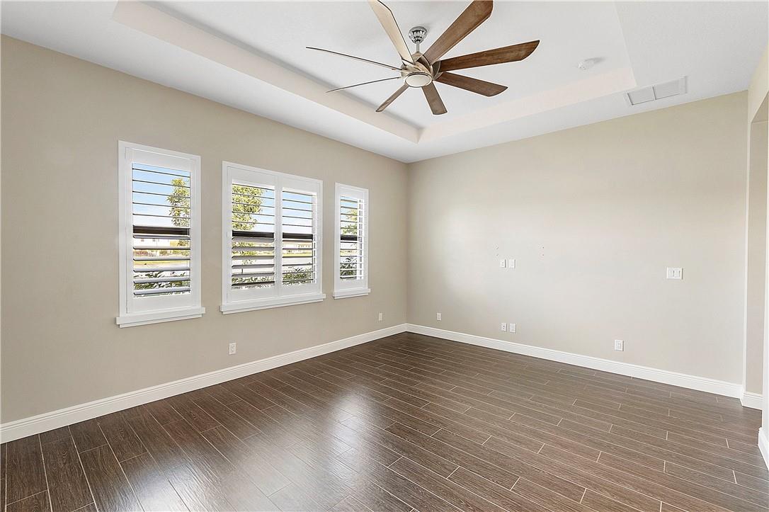 11835 S Baypoint Cir