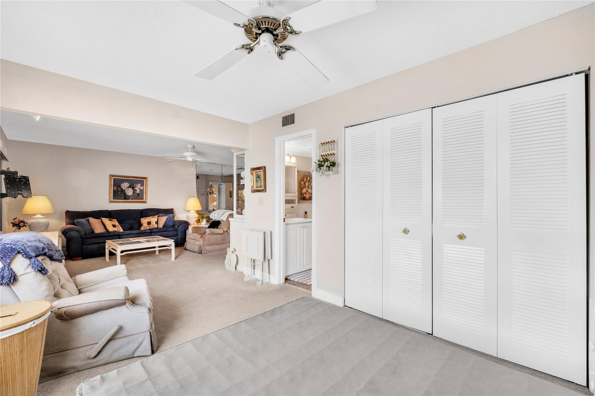 2998 Sunrise Lks Dr 115