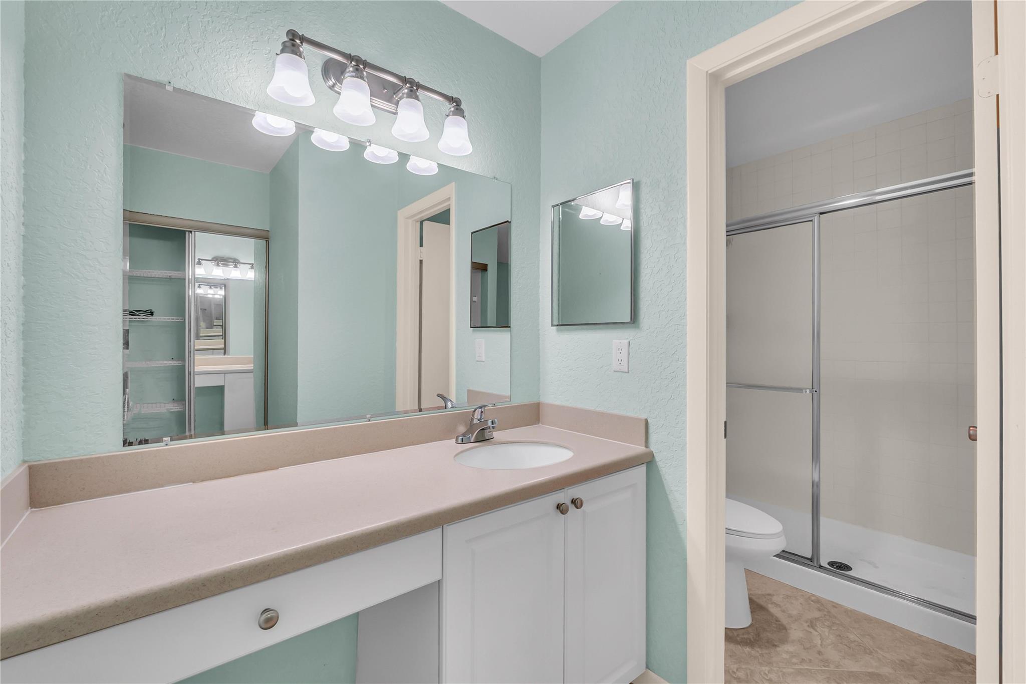 3246 Carambola Cir 3246