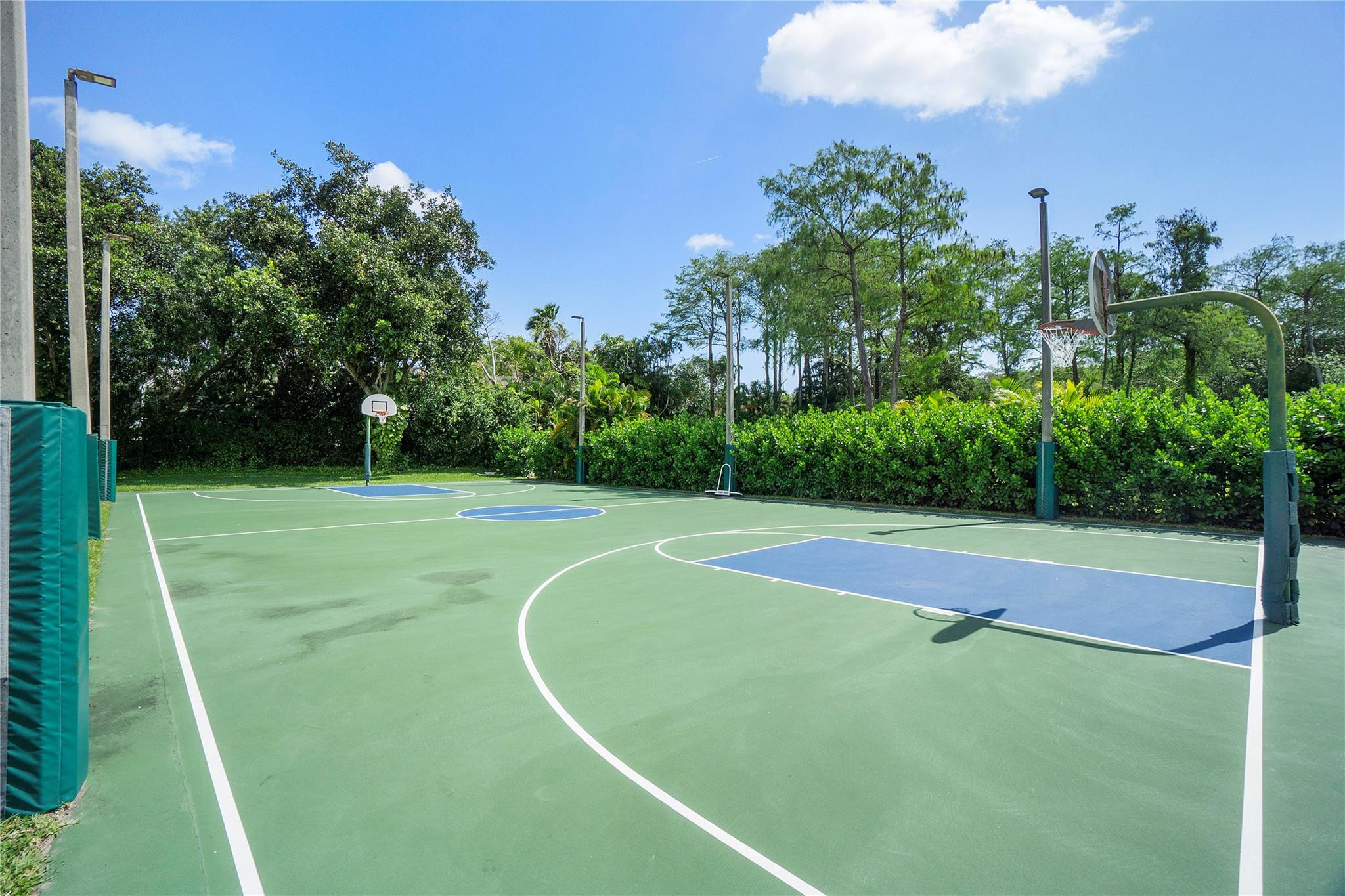 3246 Carambola Cir 3246