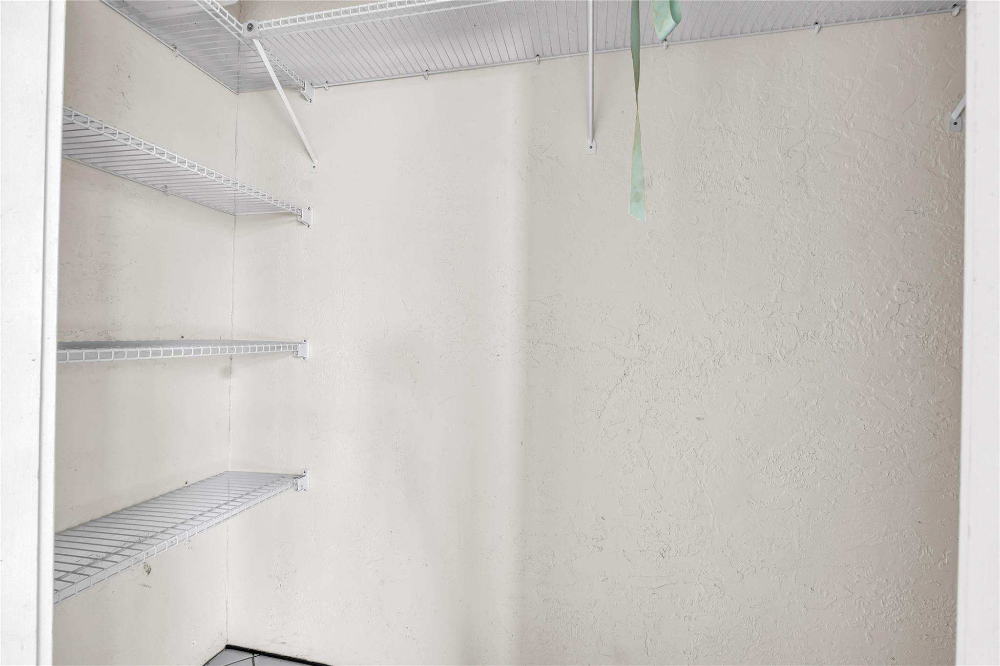 3246 Carambola Cir 3246