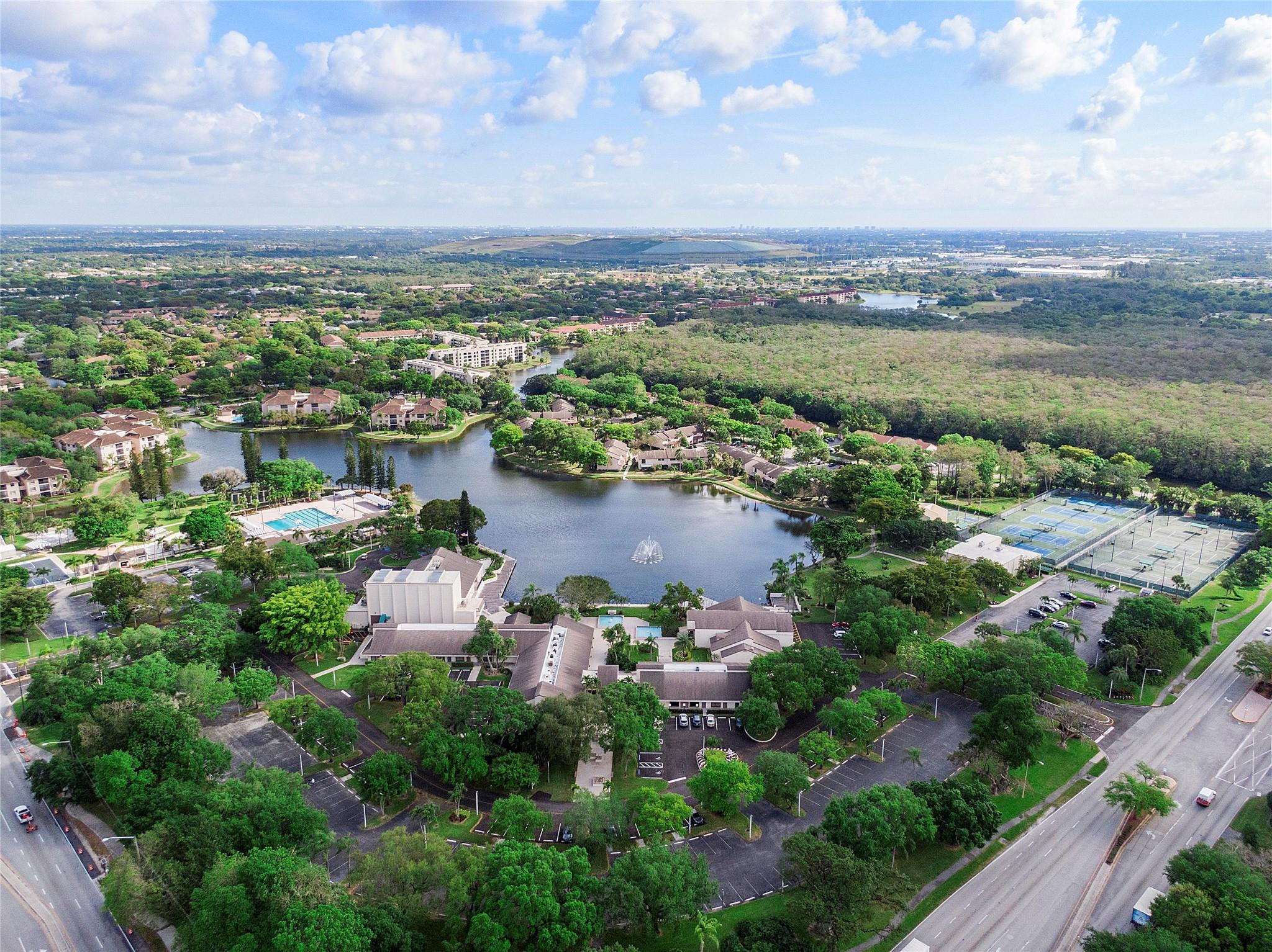 3246 Carambola Cir 3246